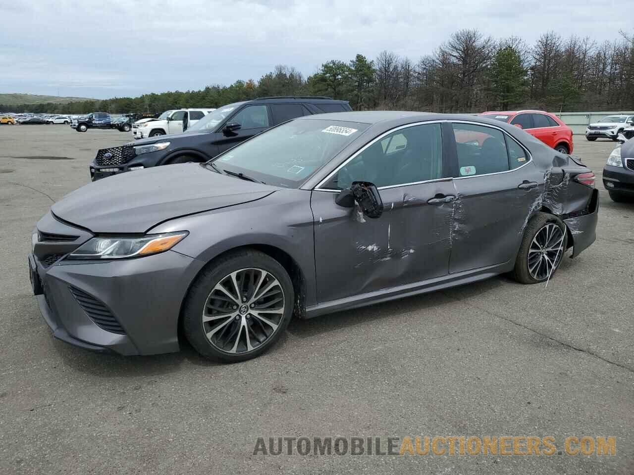 4T1B11HKXJU514817 TOYOTA CAMRY 2018