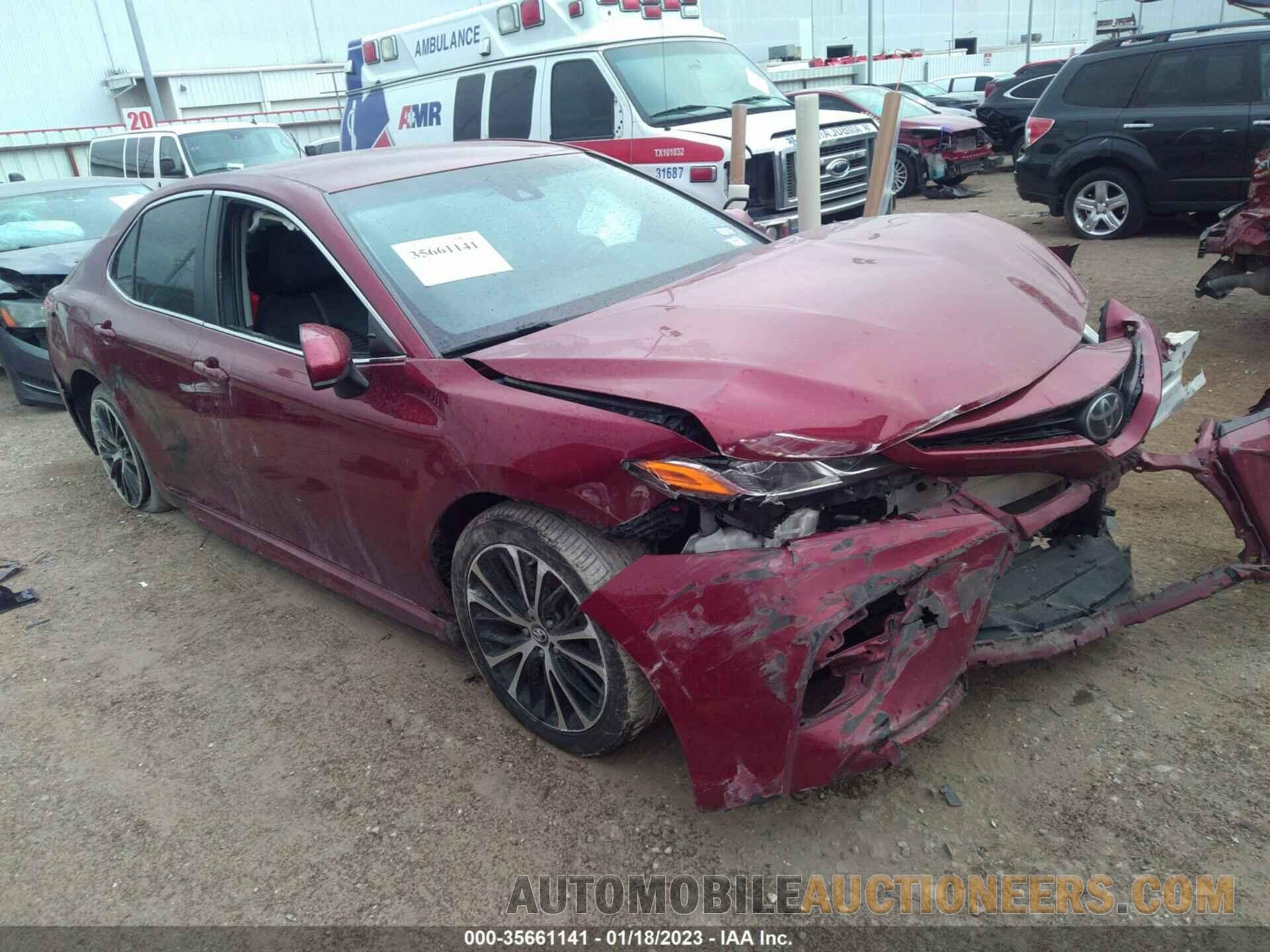 4T1B11HKXJU516390 TOYOTA CAMRY 2018