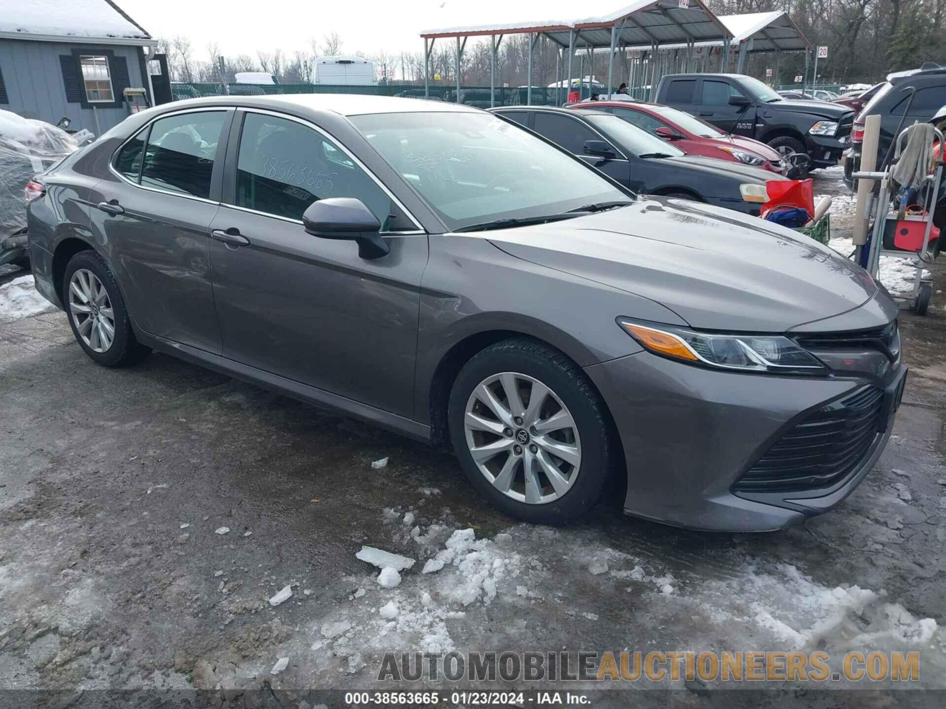 4T1B11HKXJU526630 TOYOTA CAMRY 2018