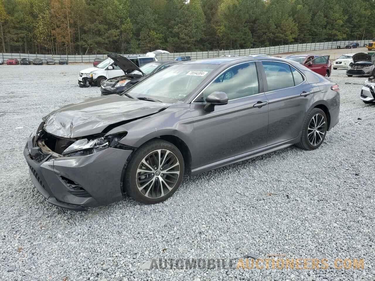 4T1B11HKXJU535697 TOYOTA CAMRY 2018