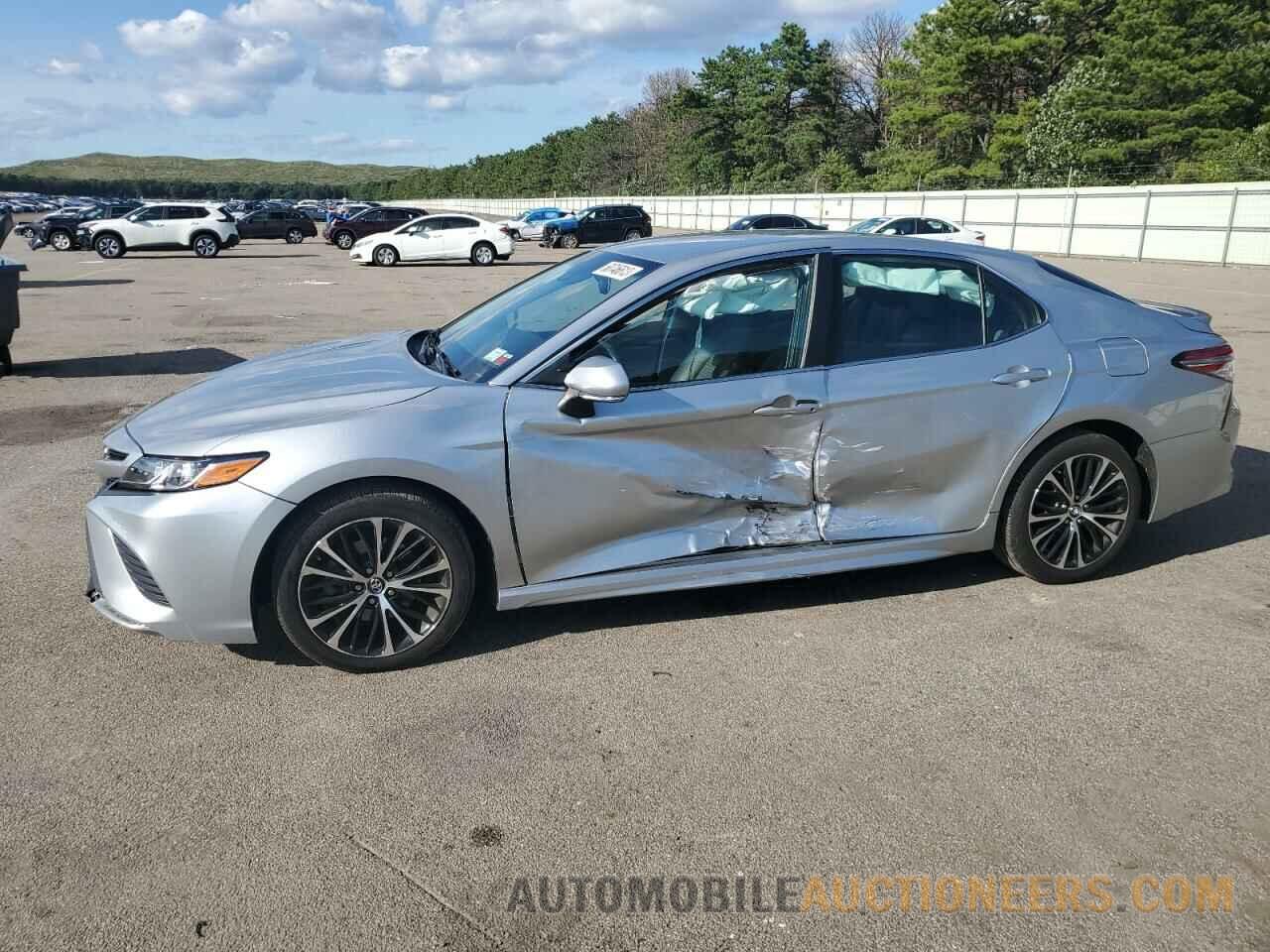 4T1B11HKXJU536073 TOYOTA CAMRY 2018