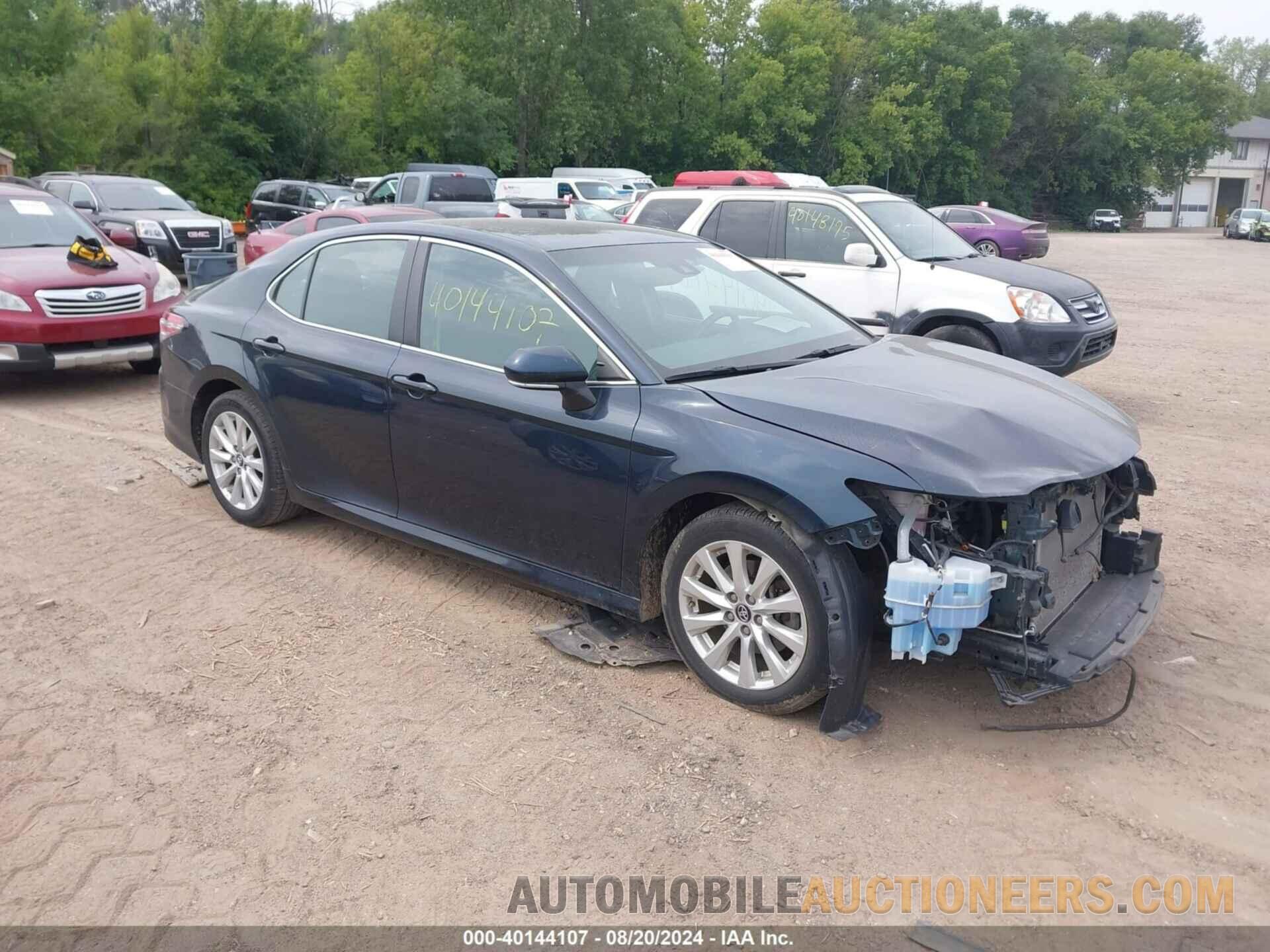 4T1B11HKXJU537157 TOYOTA CAMRY 2018