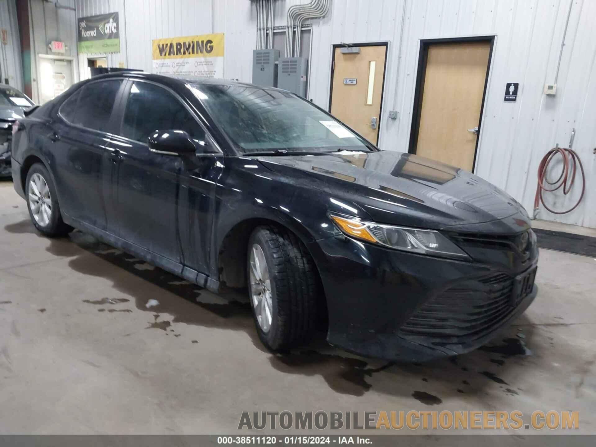 4T1B11HKXJU539149 TOYOTA CAMRY 2018