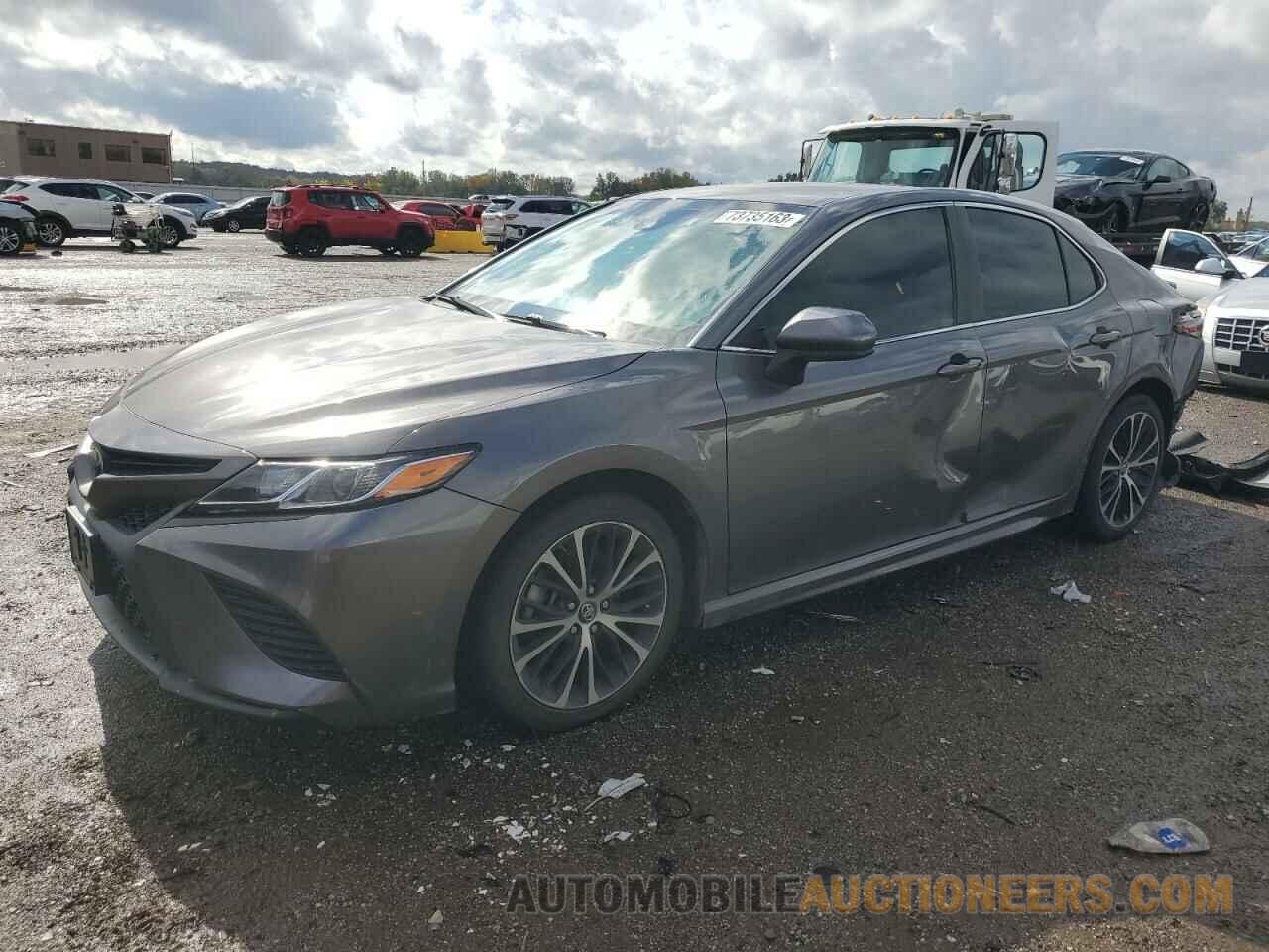 4T1B11HKXJU543170 TOYOTA CAMRY 2018