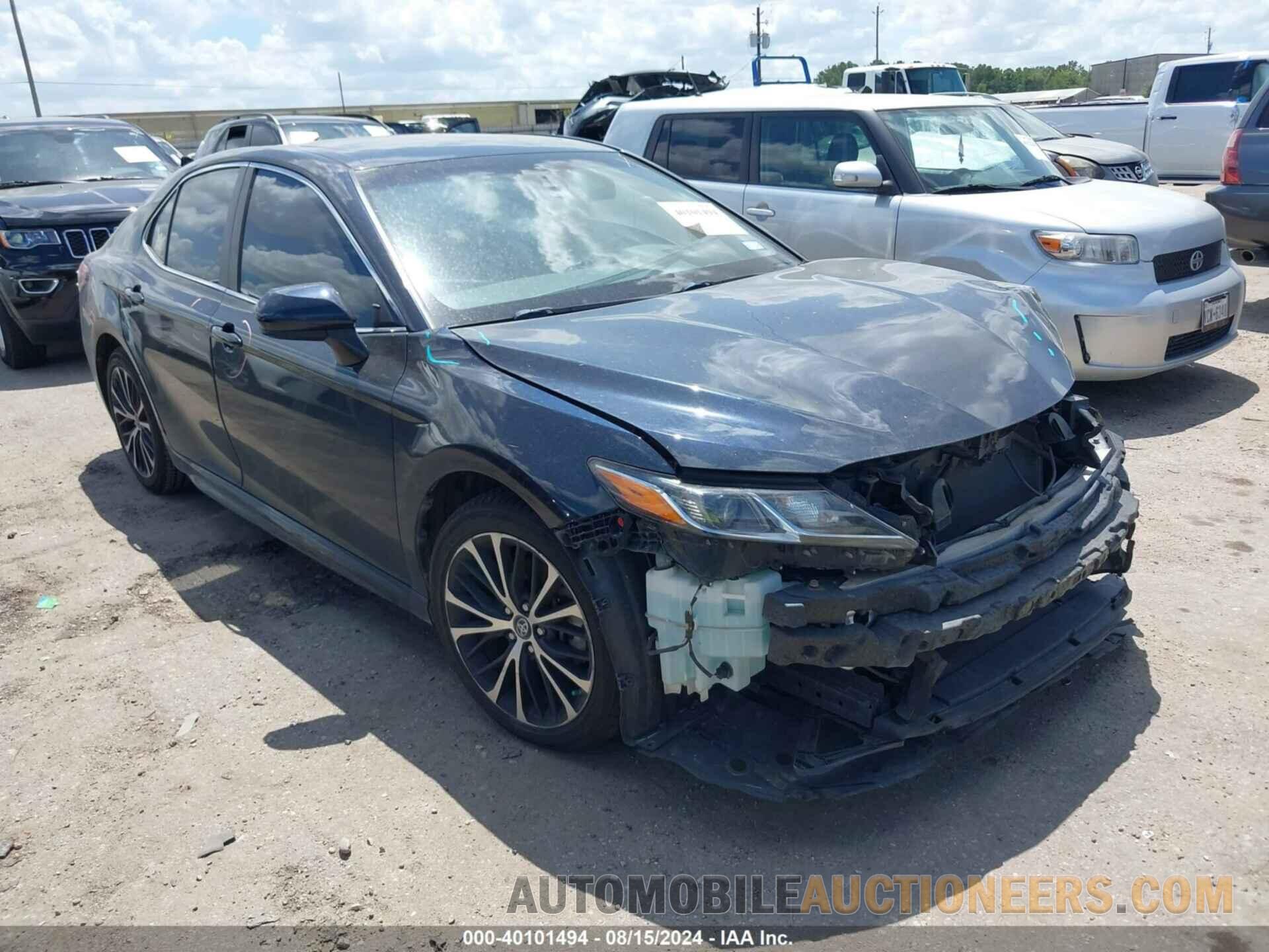 4T1B11HKXJU544366 TOYOTA CAMRY 2018