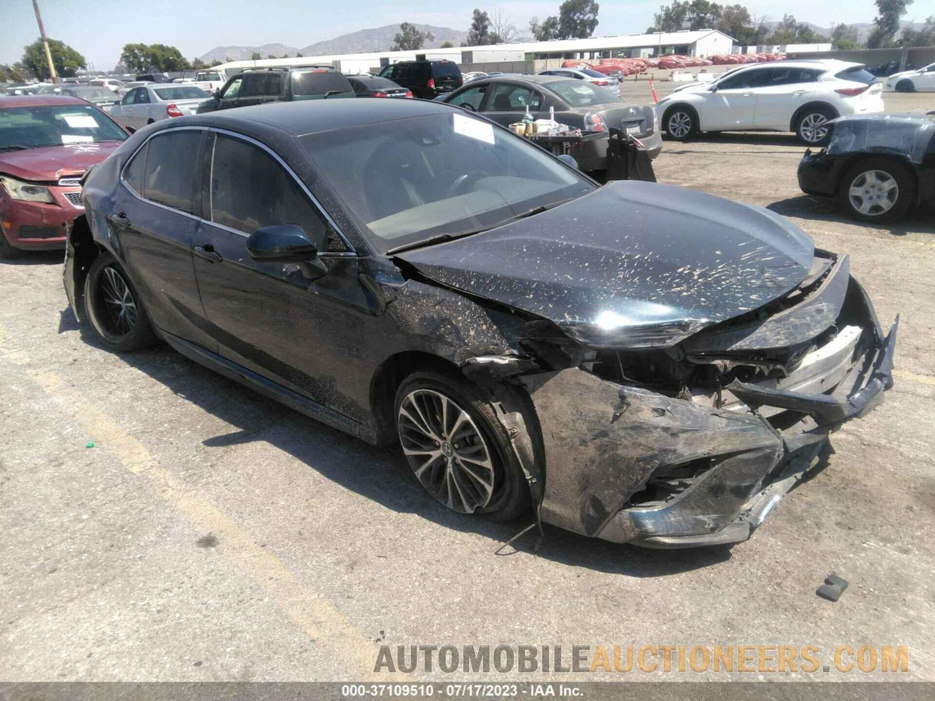 4T1B11HKXJU550152 TOYOTA CAMRY 2018