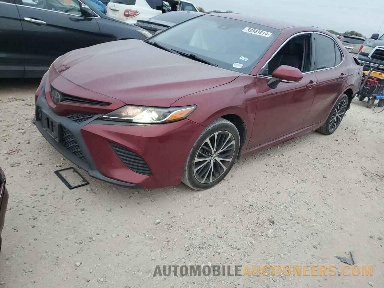 4T1B11HKXJU552175 TOYOTA CAMRY 2018