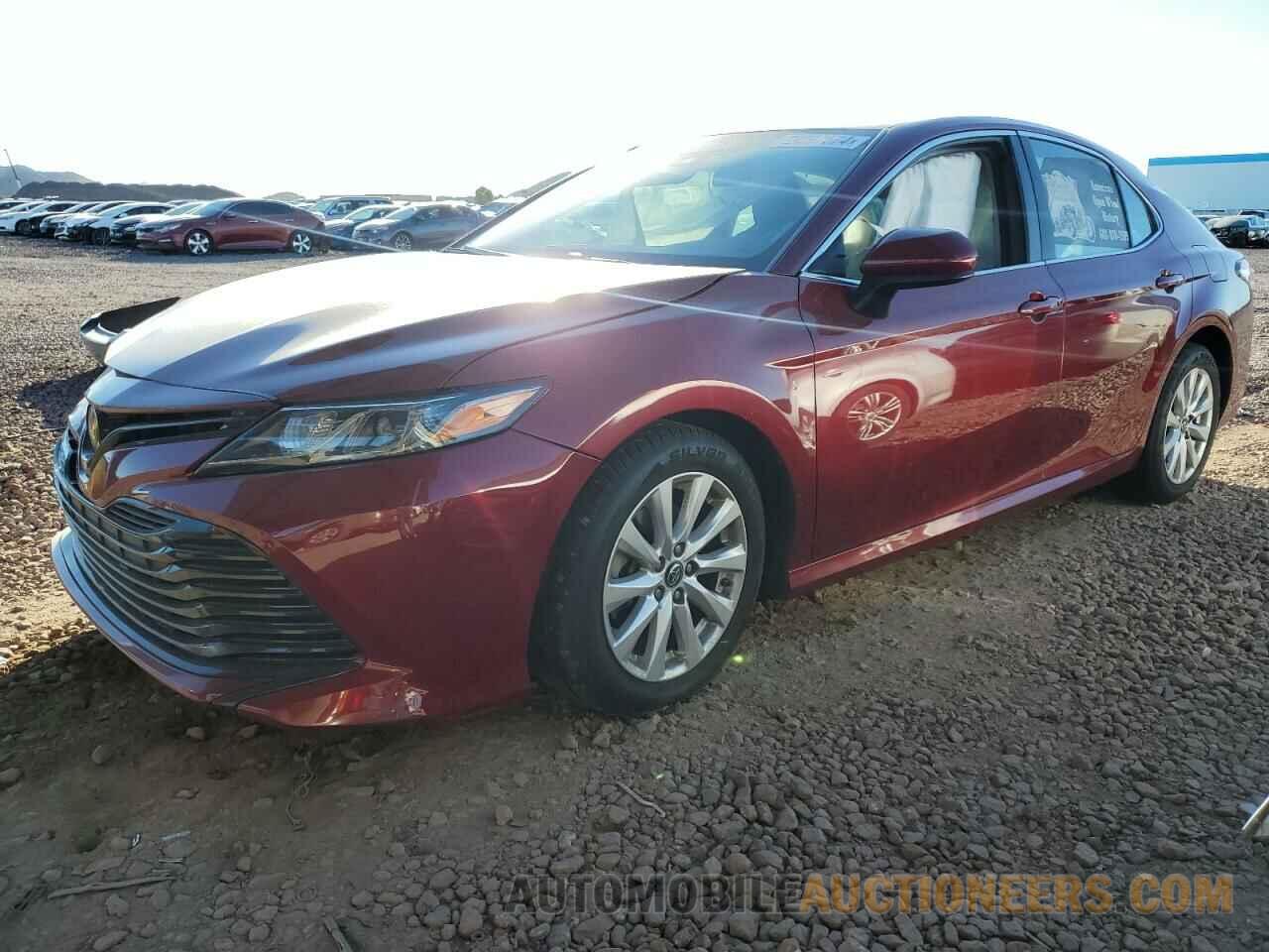 4T1B11HKXJU554279 TOYOTA CAMRY 2018