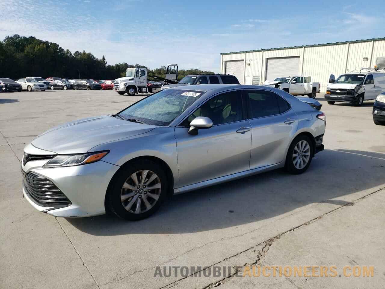 4T1B11HKXJU558526 TOYOTA CAMRY 2018