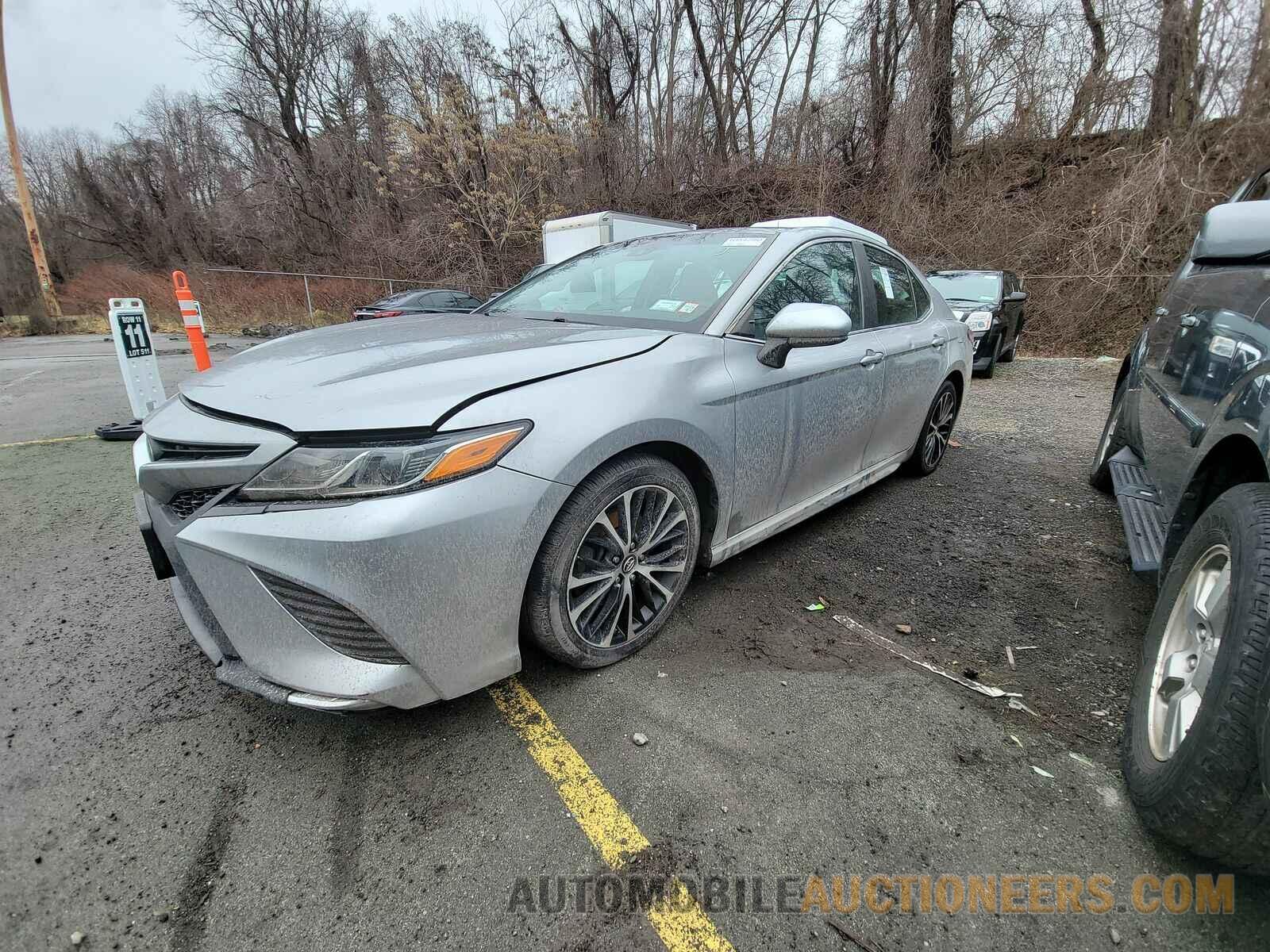 4T1B11HKXJU560048 Toyota Camry 2018