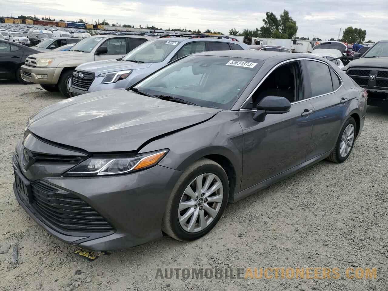 4T1B11HKXJU564021 TOYOTA CAMRY 2018