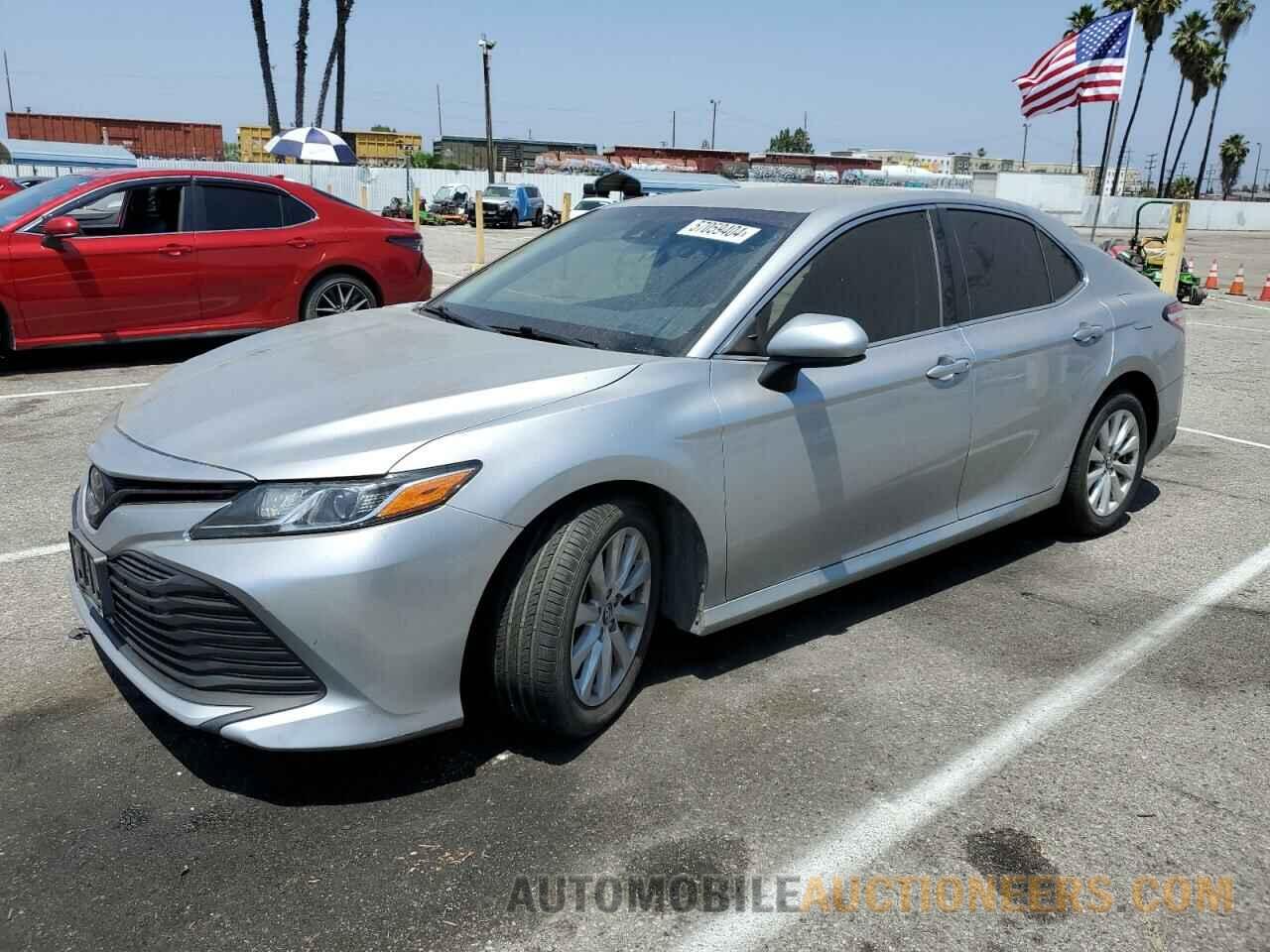 4T1B11HKXJU567100 TOYOTA CAMRY 2018