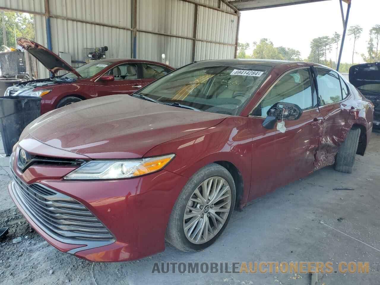 4T1B11HKXJU573124 TOYOTA CAMRY 2018