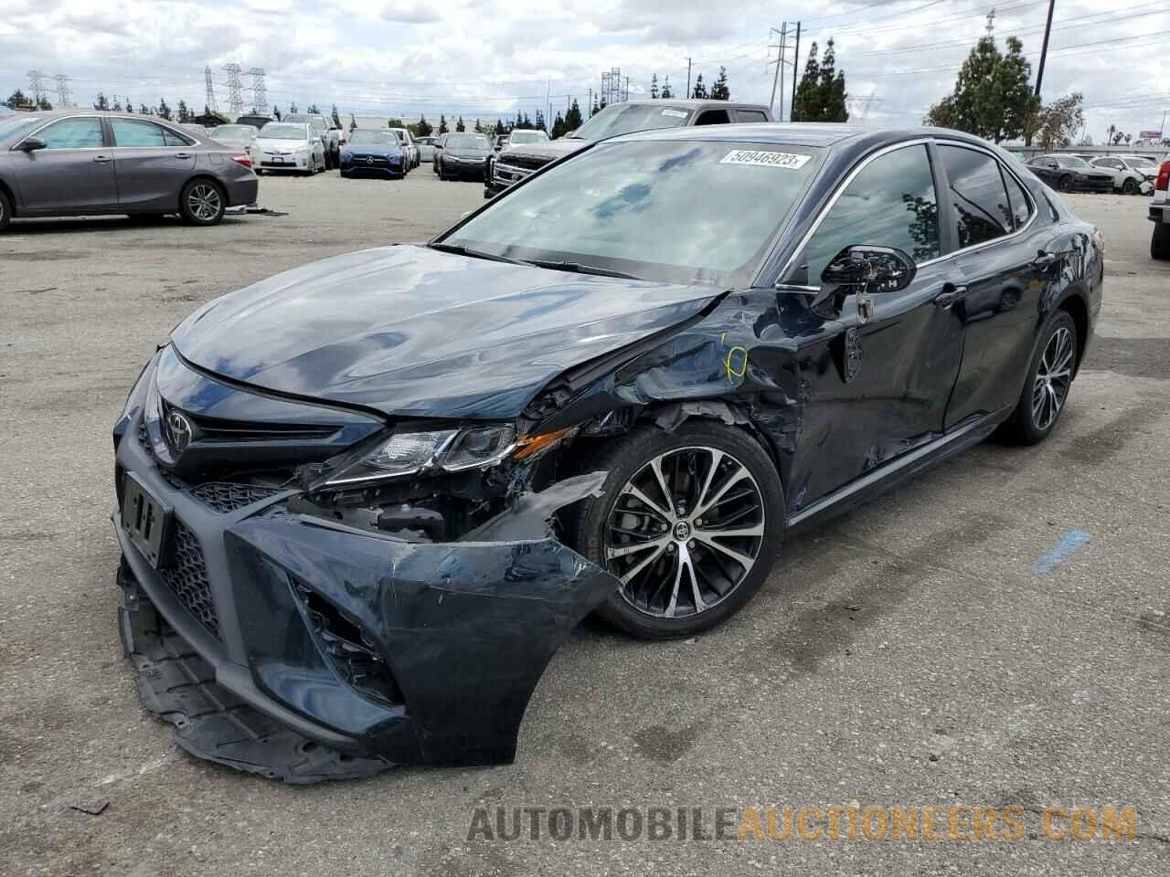 4T1B11HKXJU573446 TOYOTA CAMRY 2018