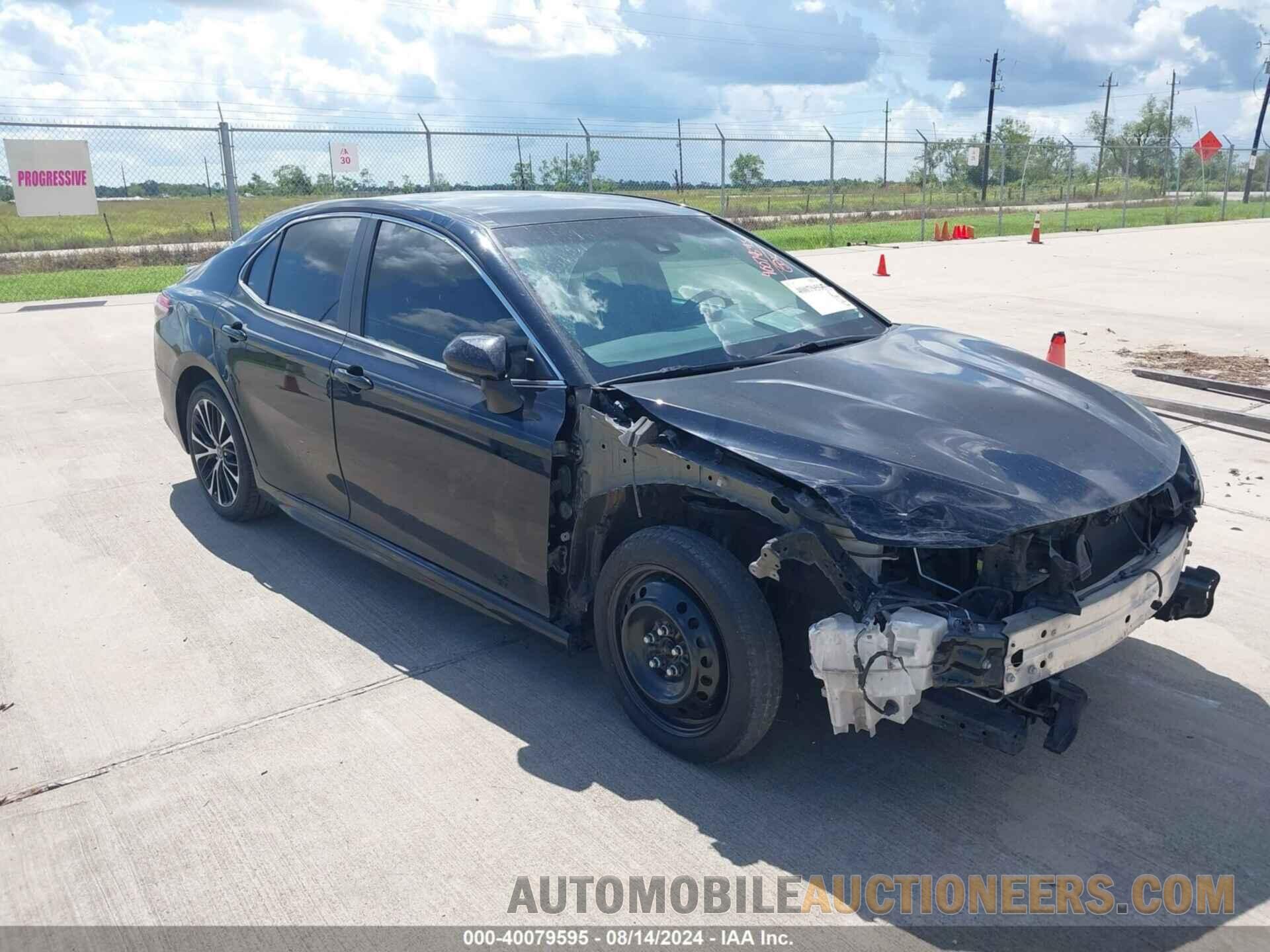 4T1B11HKXJU575097 TOYOTA CAMRY 2018