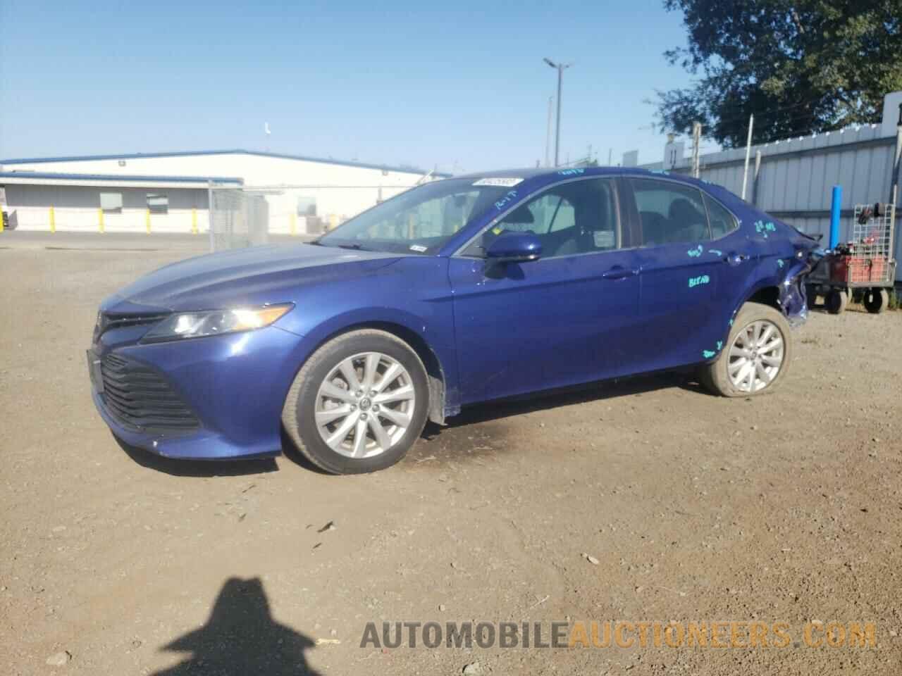 4T1B11HKXJU577531 TOYOTA CAMRY 2018