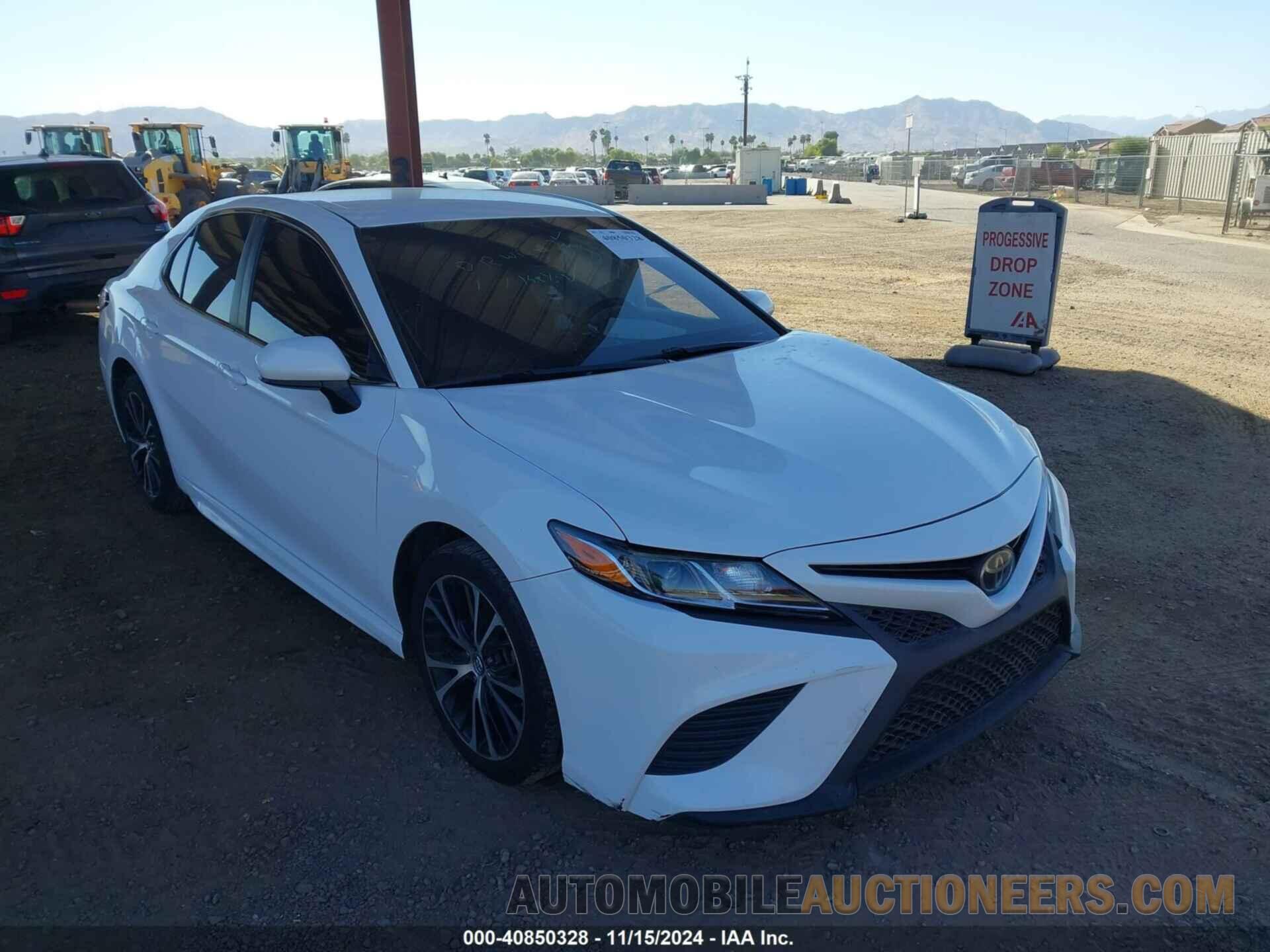 4T1B11HKXJU578923 TOYOTA CAMRY 2018