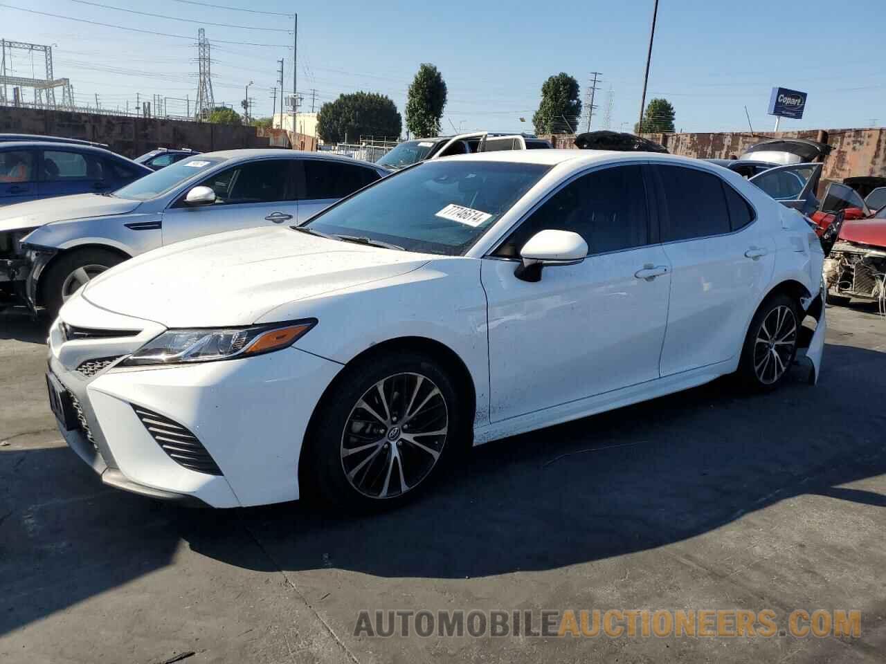 4T1B11HKXJU583104 TOYOTA CAMRY 2018