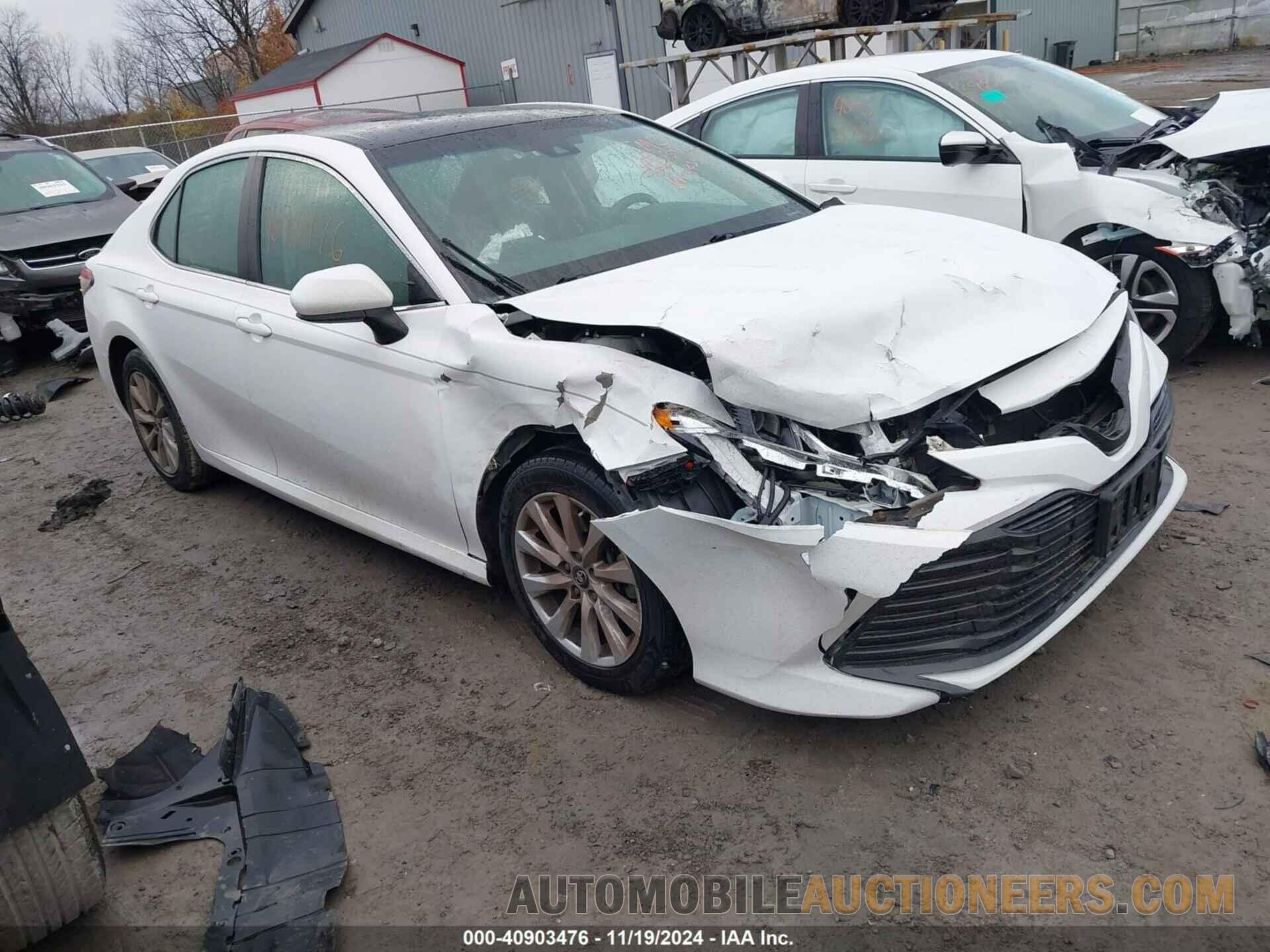 4T1B11HKXJU584348 TOYOTA CAMRY 2018