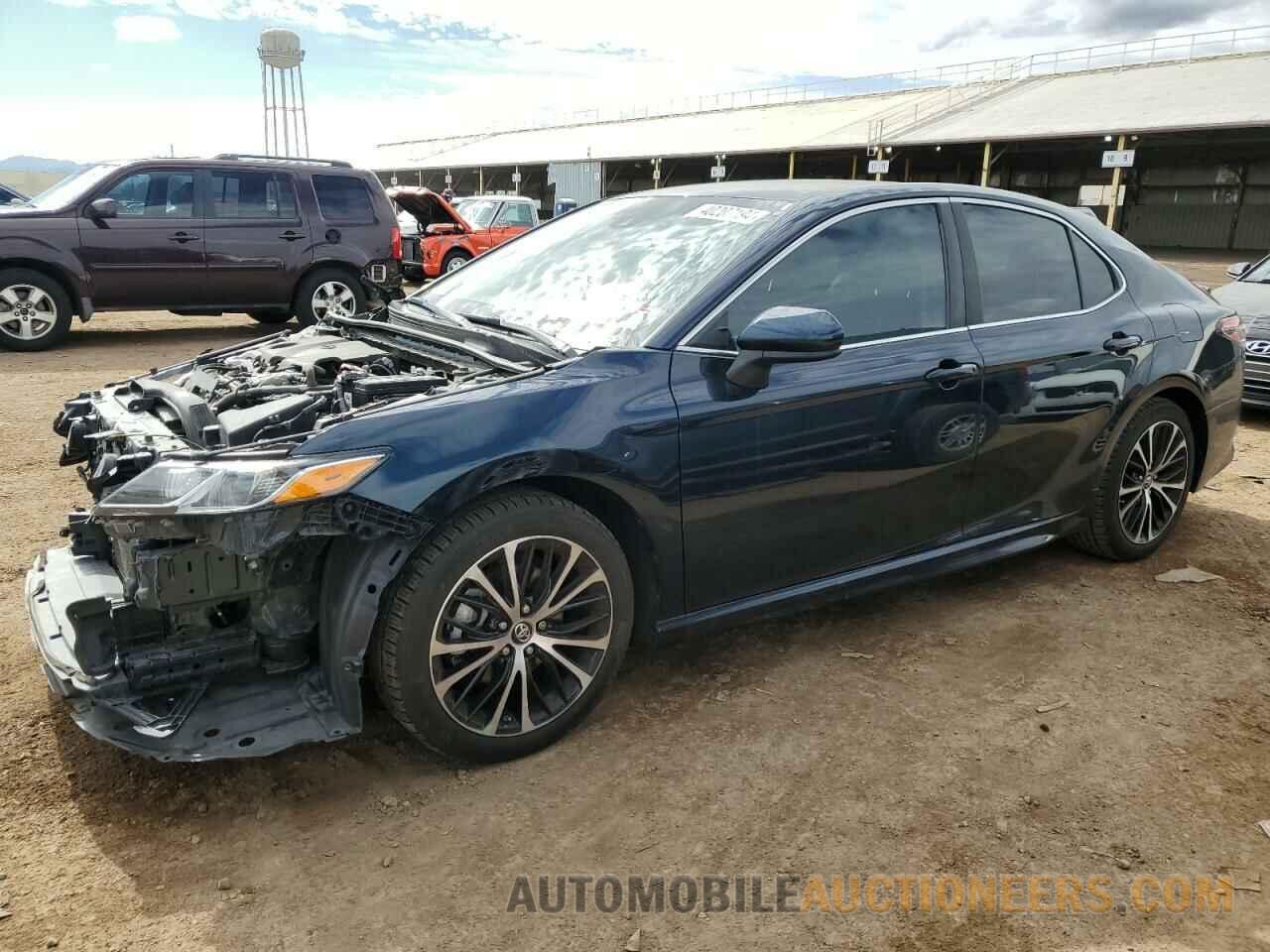 4T1B11HKXJU584835 TOYOTA CAMRY 2018