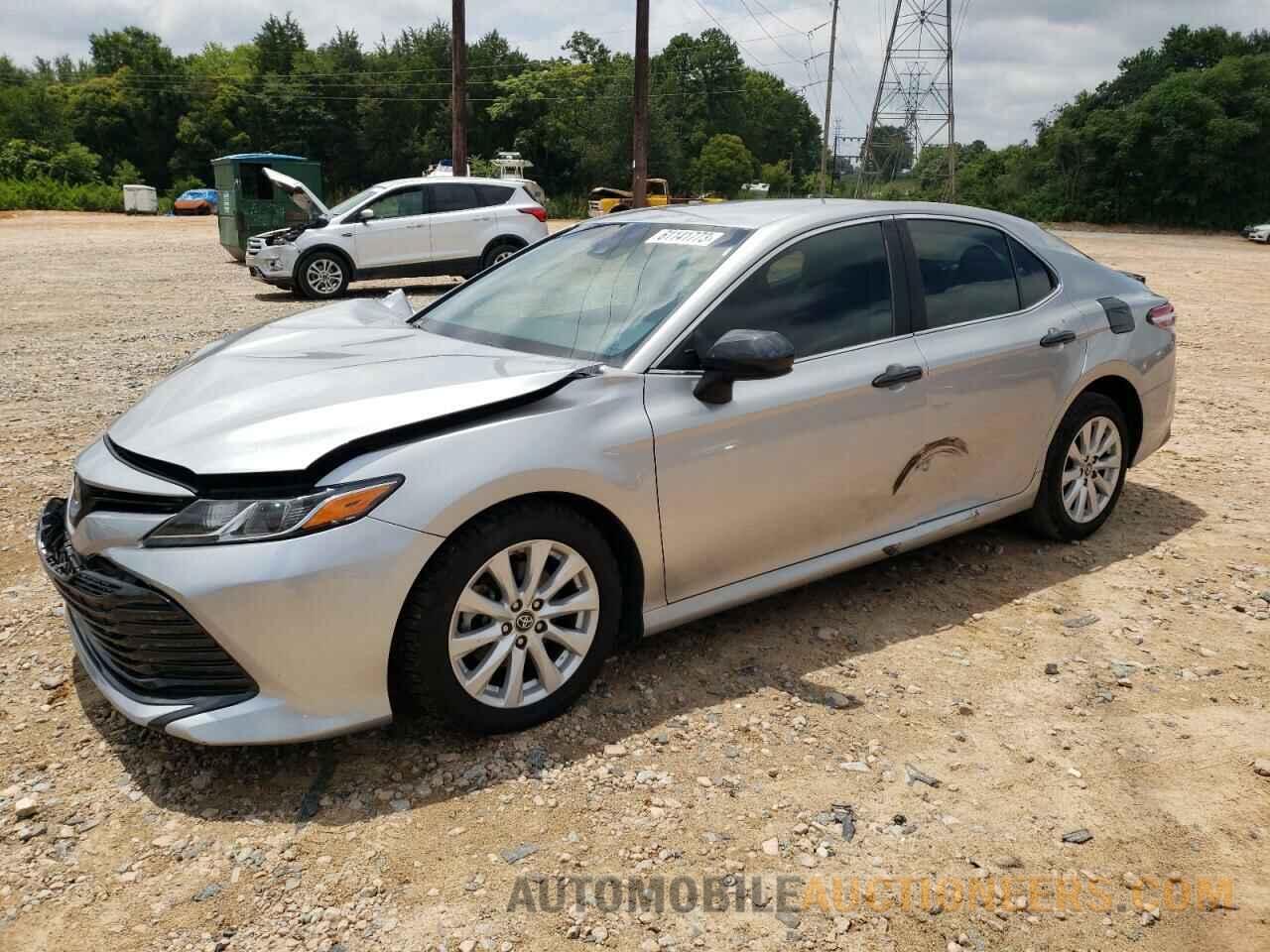 4T1B11HKXJU592241 TOYOTA CAMRY 2018