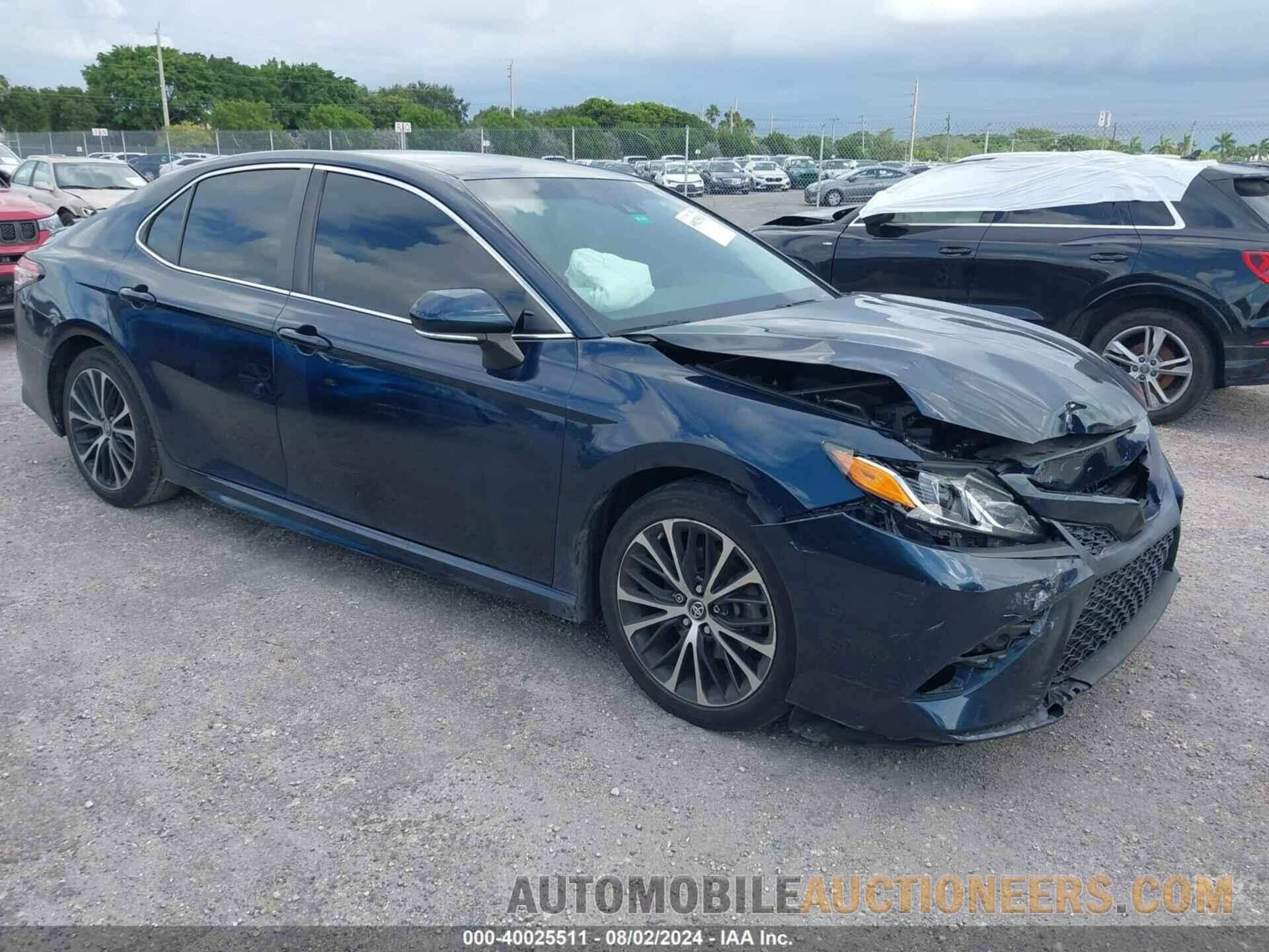 4T1B11HKXJU597777 TOYOTA CAMRY 2018