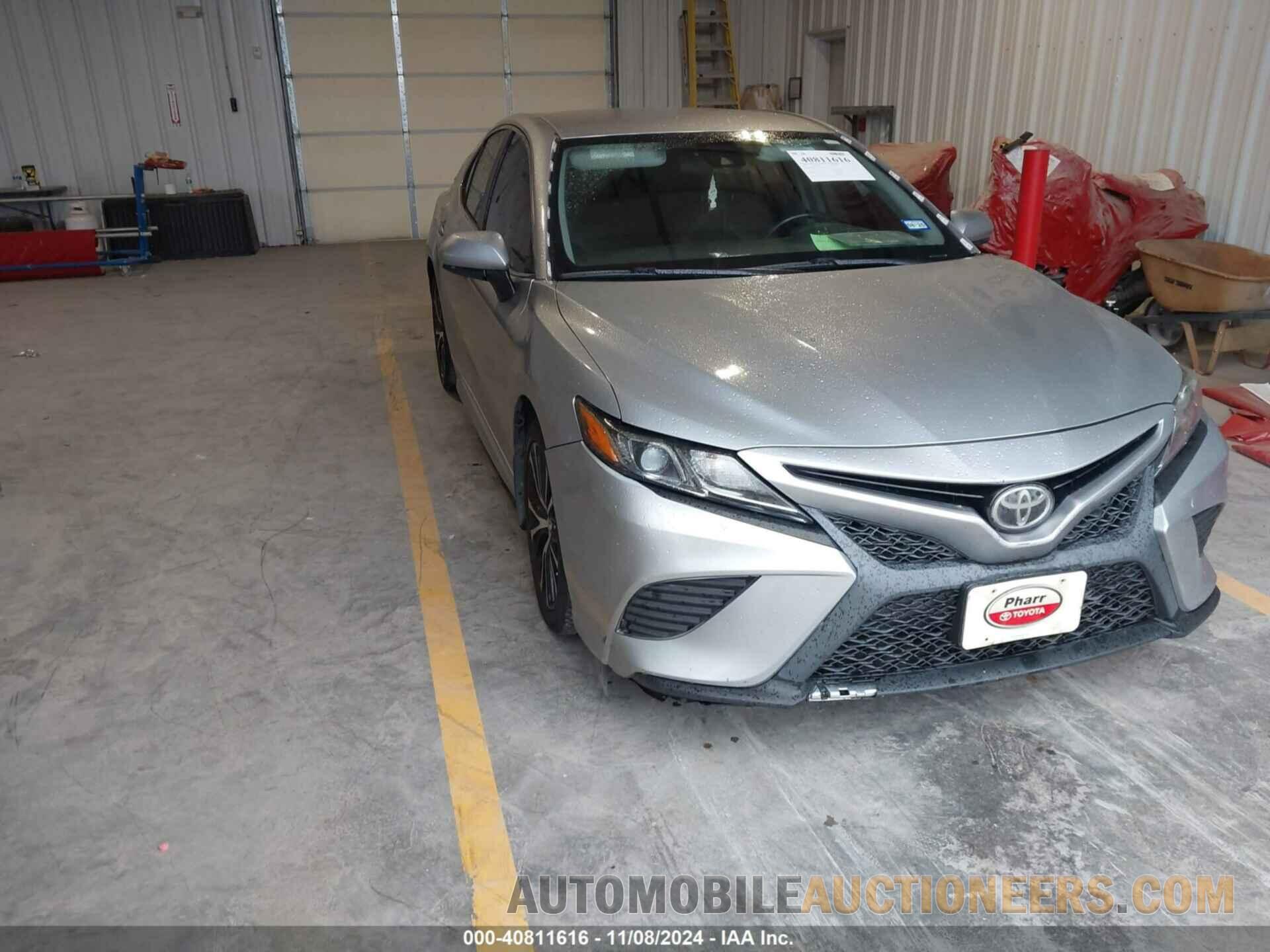 4T1B11HKXJU600760 TOYOTA CAMRY 2018