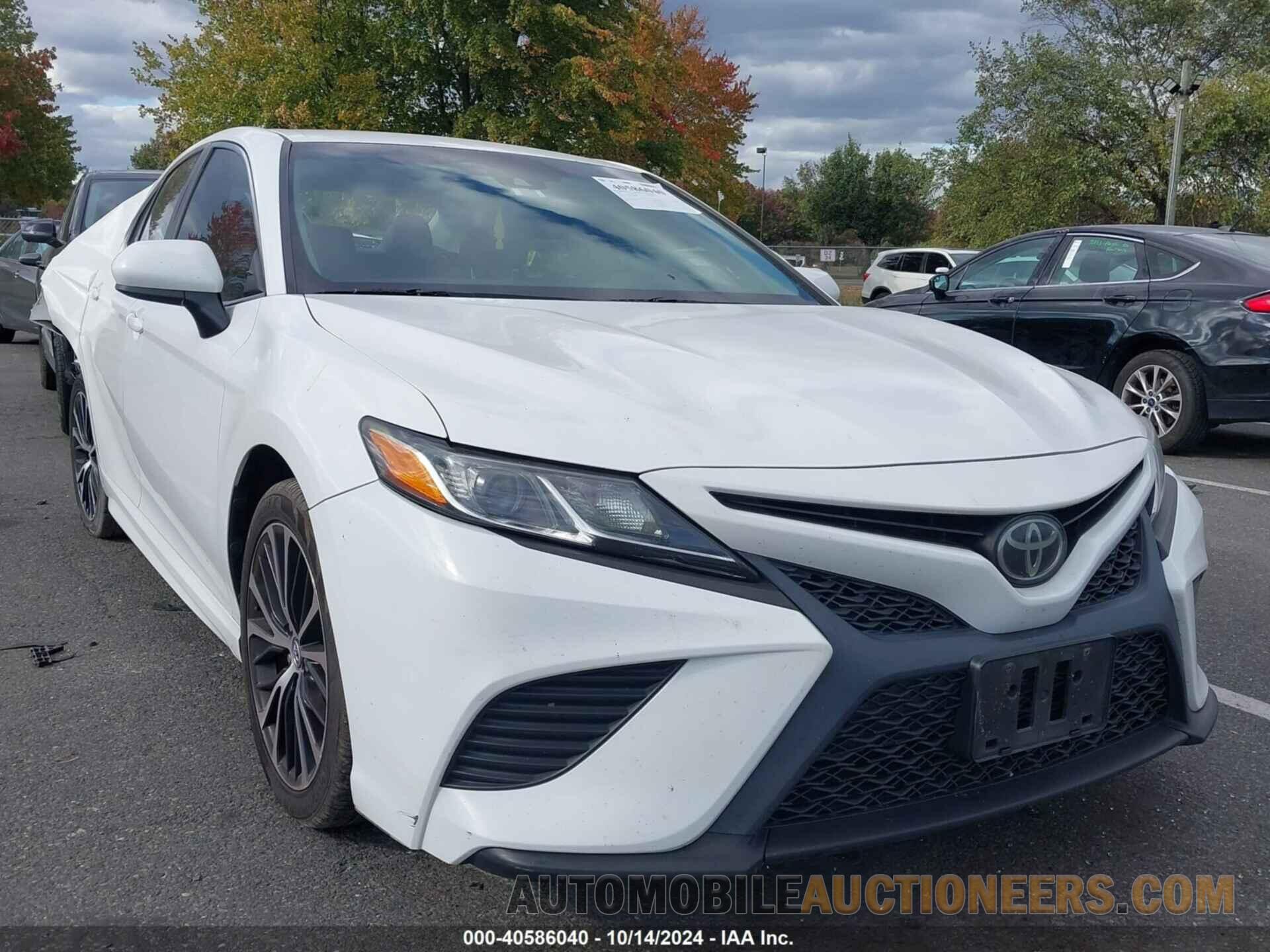 4T1B11HKXJU610785 TOYOTA CAMRY 2018