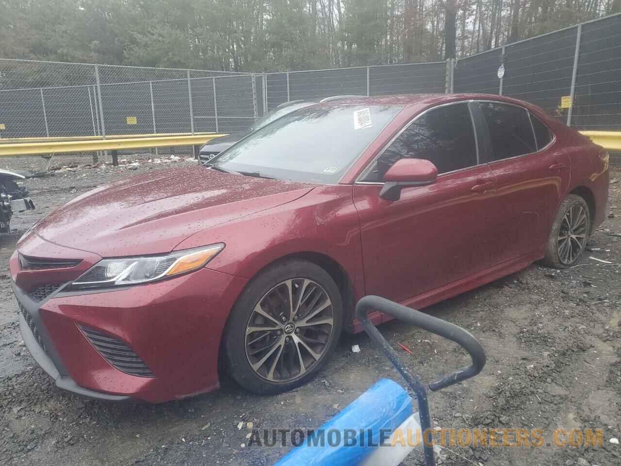 4T1B11HKXJU614190 TOYOTA CAMRY 2018