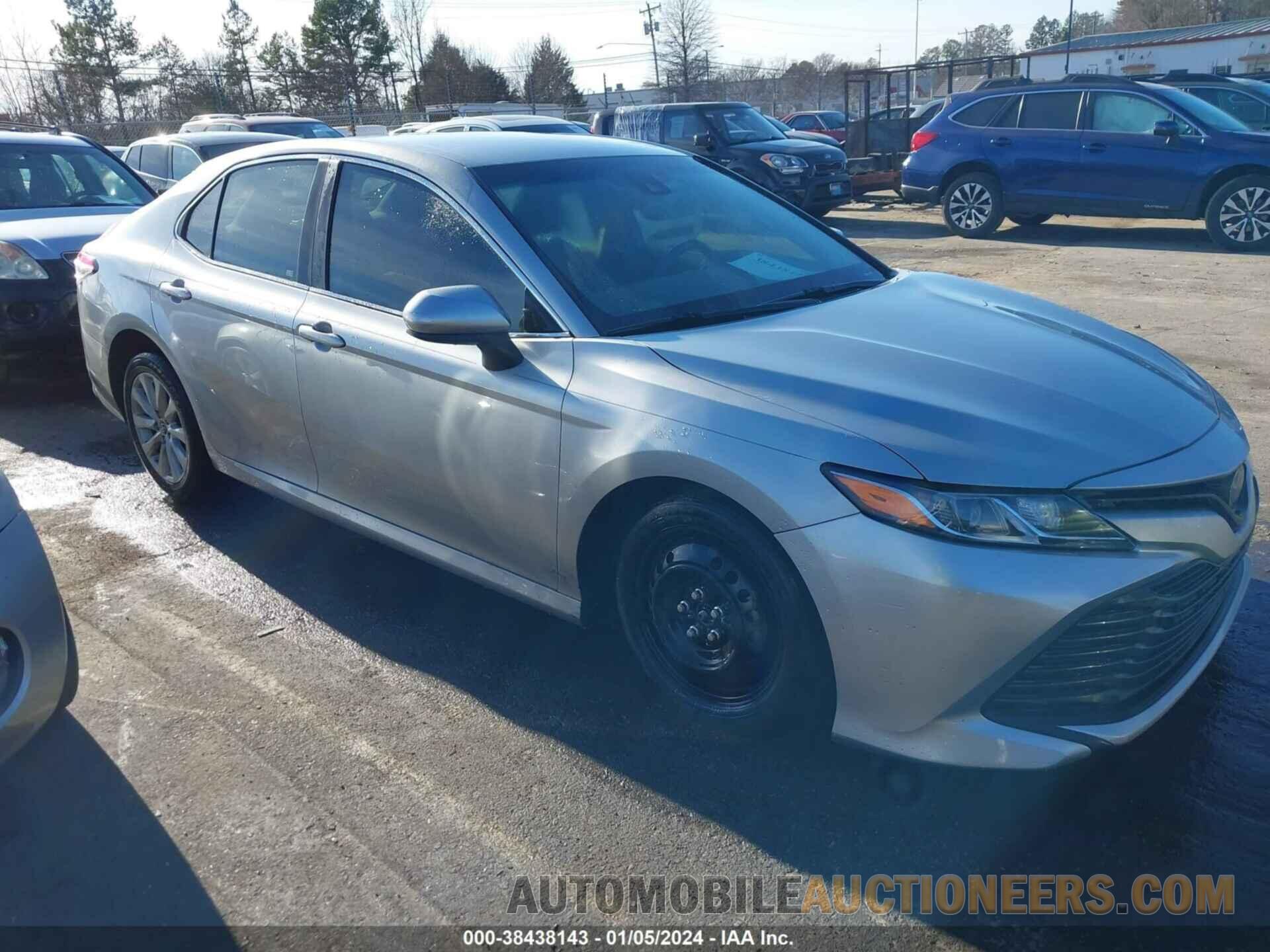 4T1B11HKXJU619244 TOYOTA CAMRY 2018