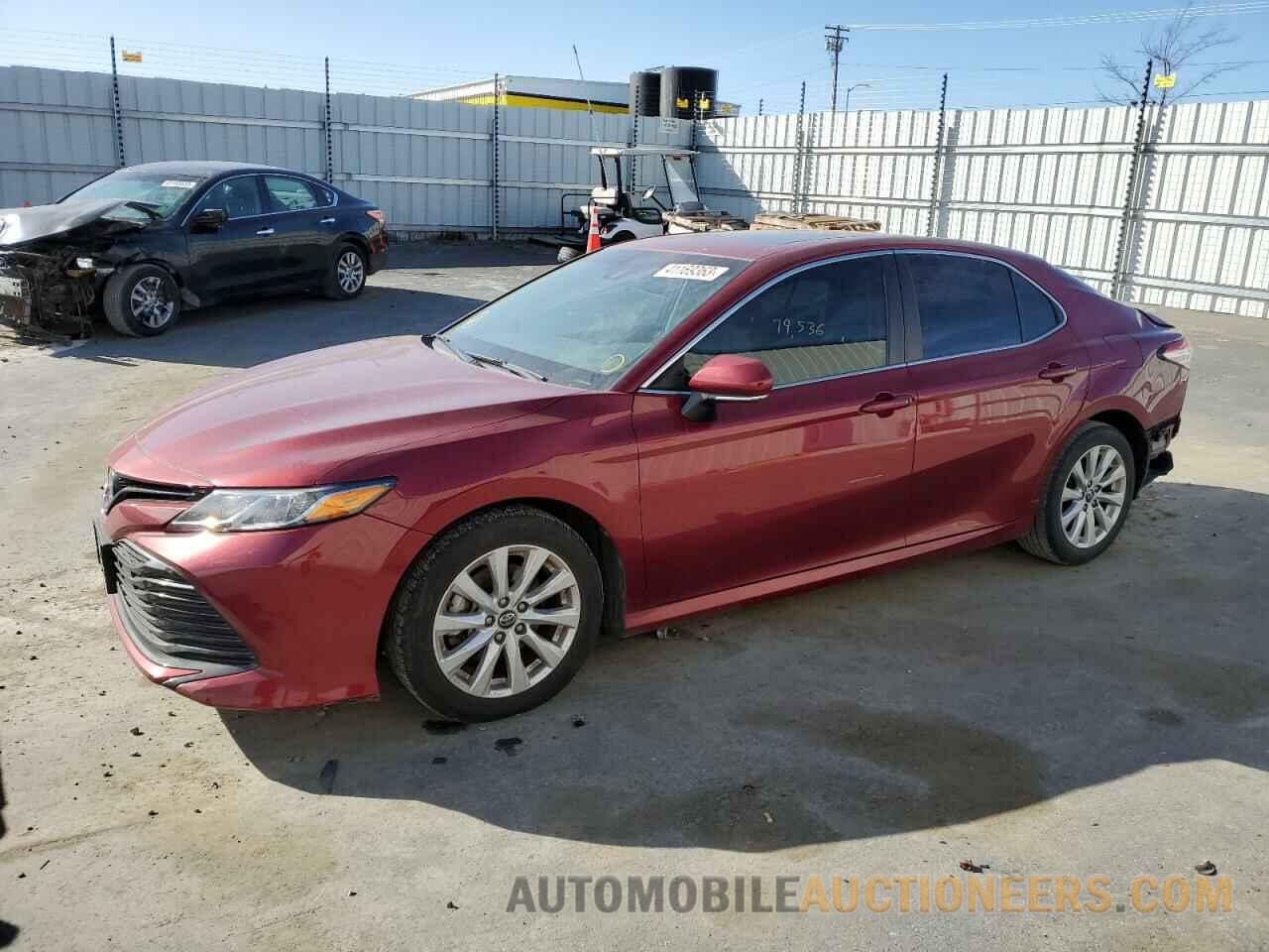 4T1B11HKXJU619633 TOYOTA CAMRY 2018