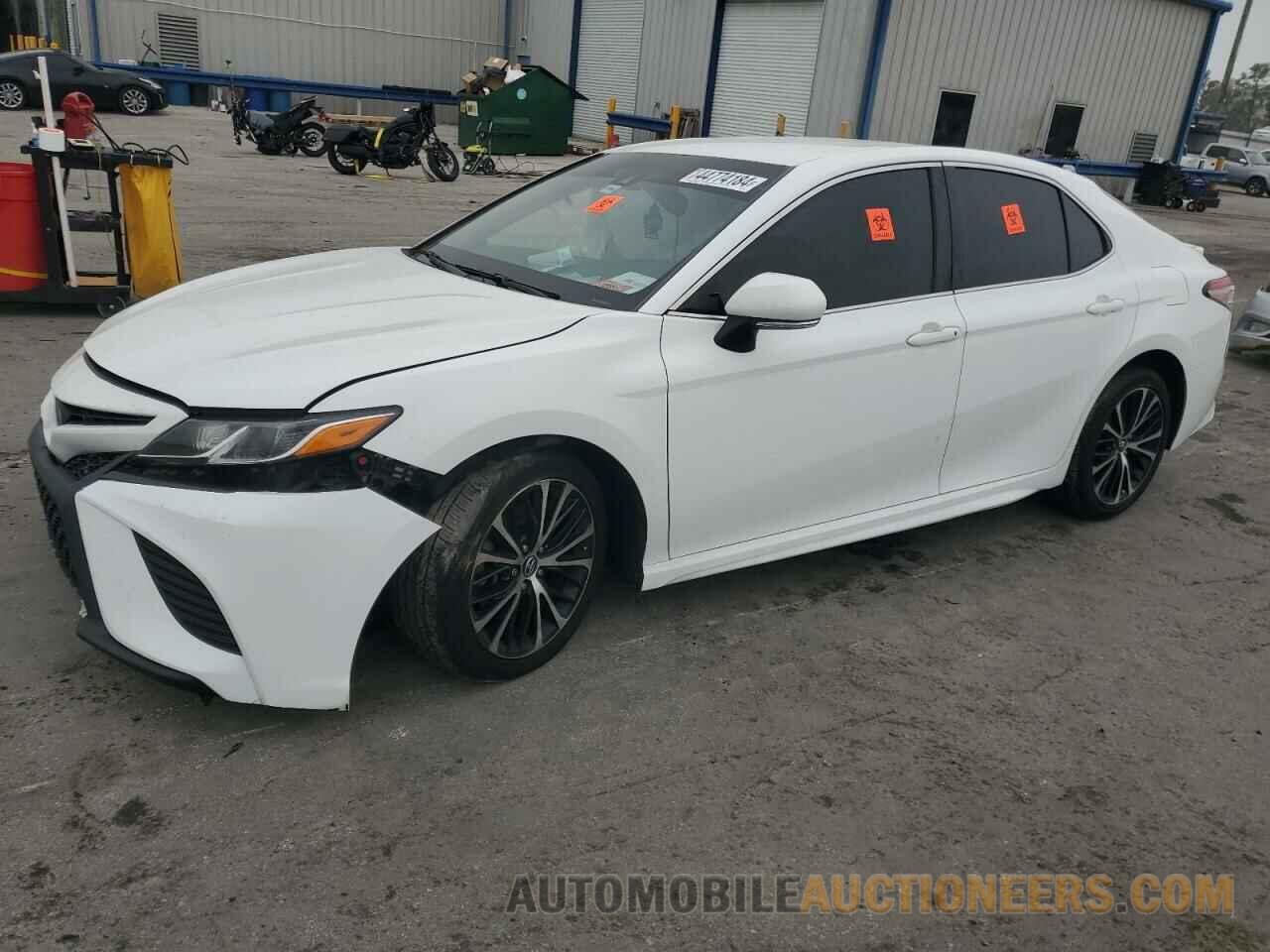 4T1B11HKXJU620152 TOYOTA CAMRY 2018