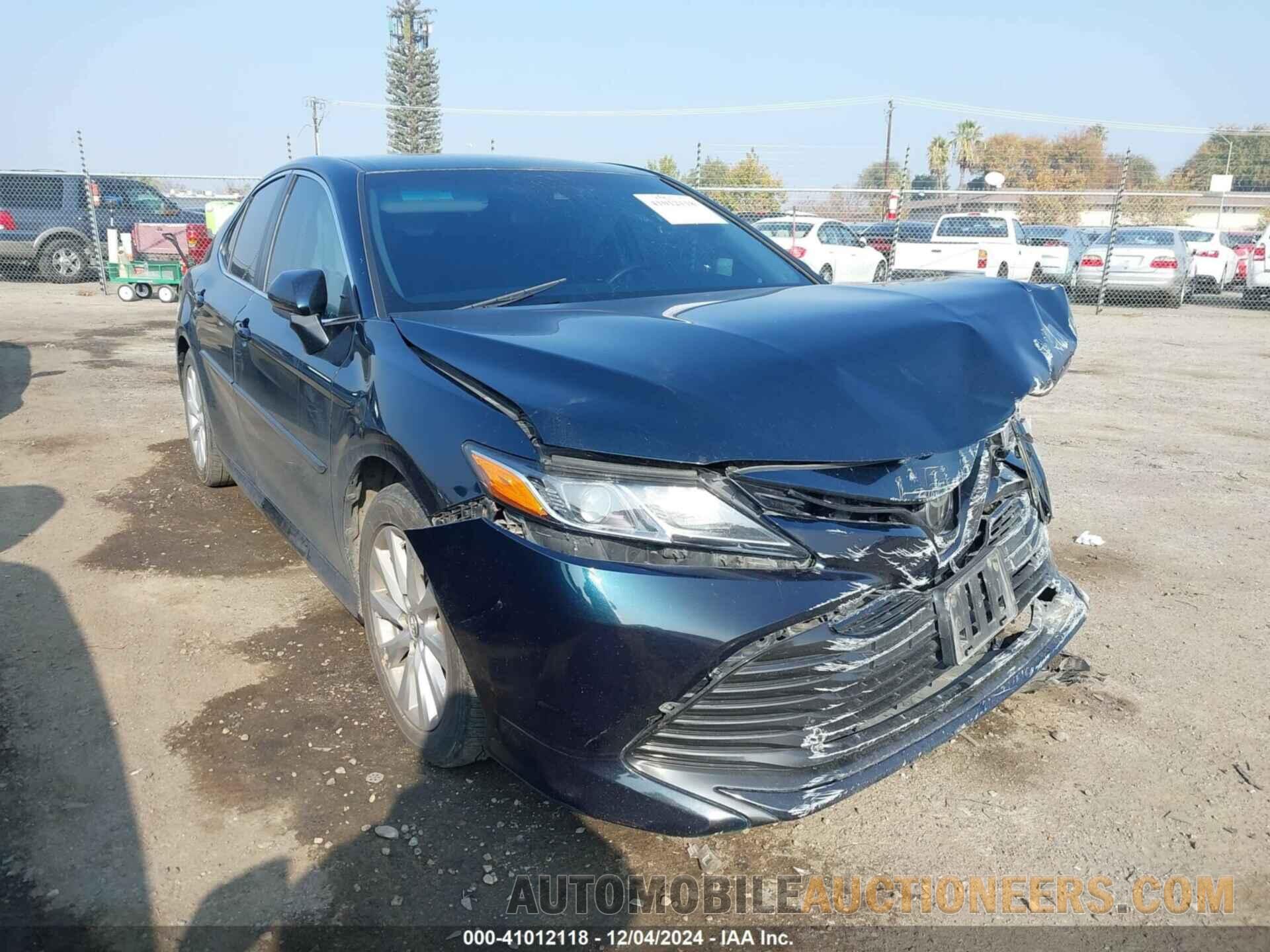 4T1B11HKXJU620801 TOYOTA CAMRY 2018