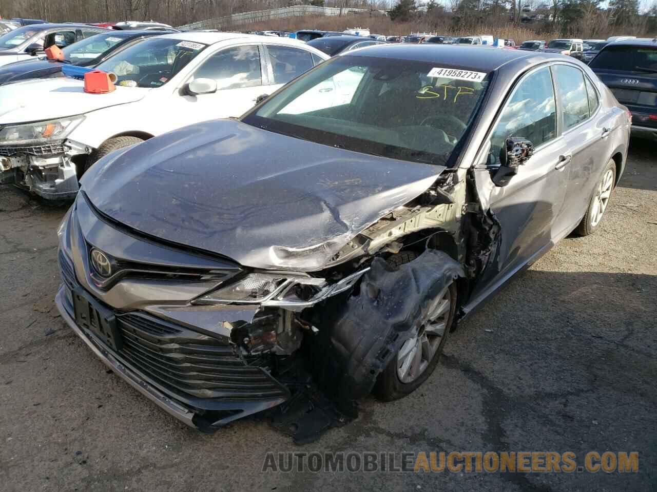 4T1B11HKXJU621544 TOYOTA CAMRY 2018