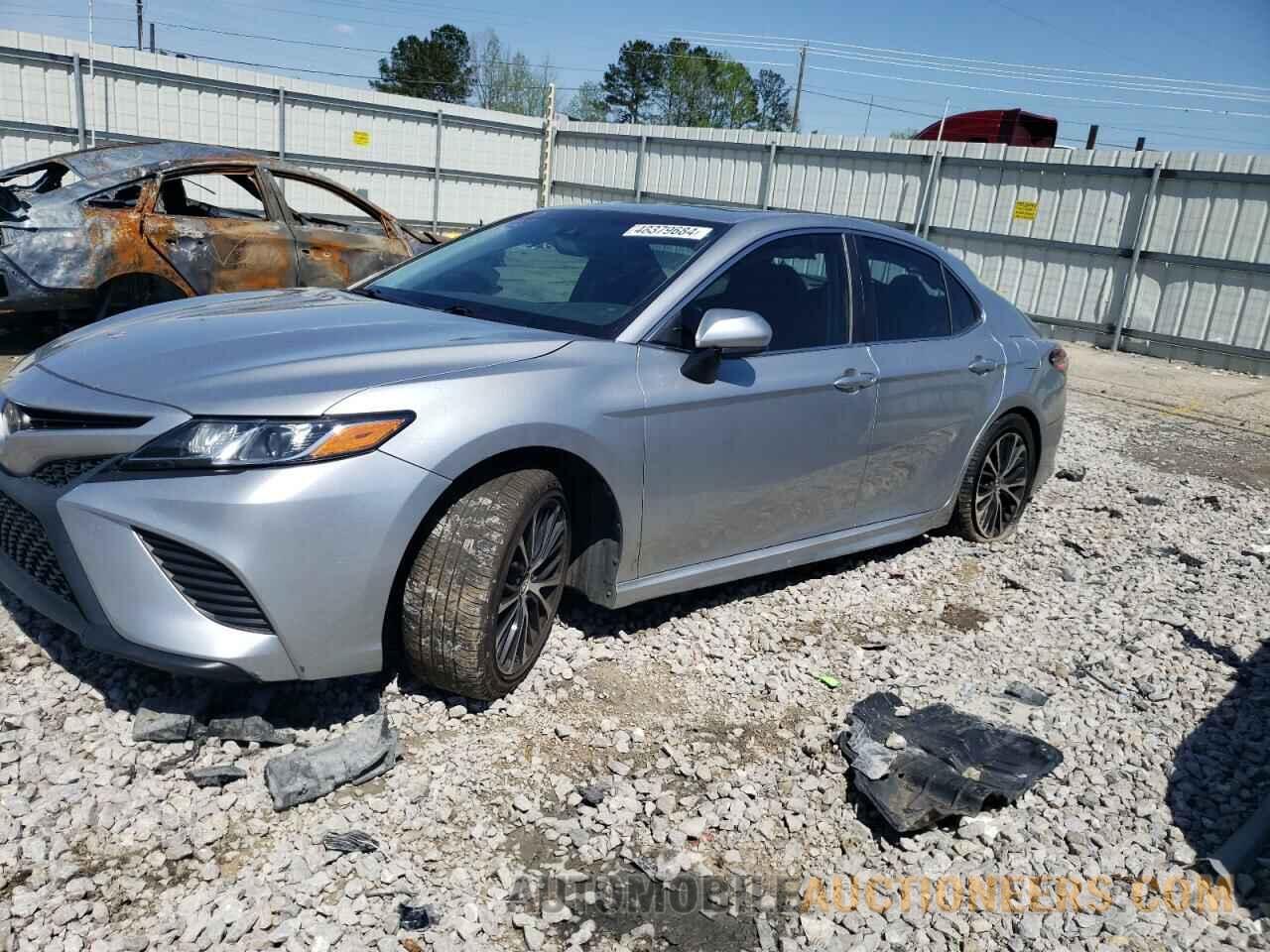 4T1B11HKXJU626775 TOYOTA CAMRY 2018