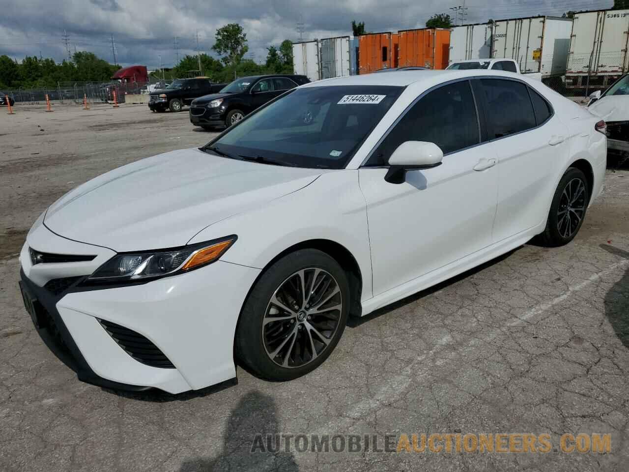 4T1B11HKXJU627294 TOYOTA CAMRY 2018