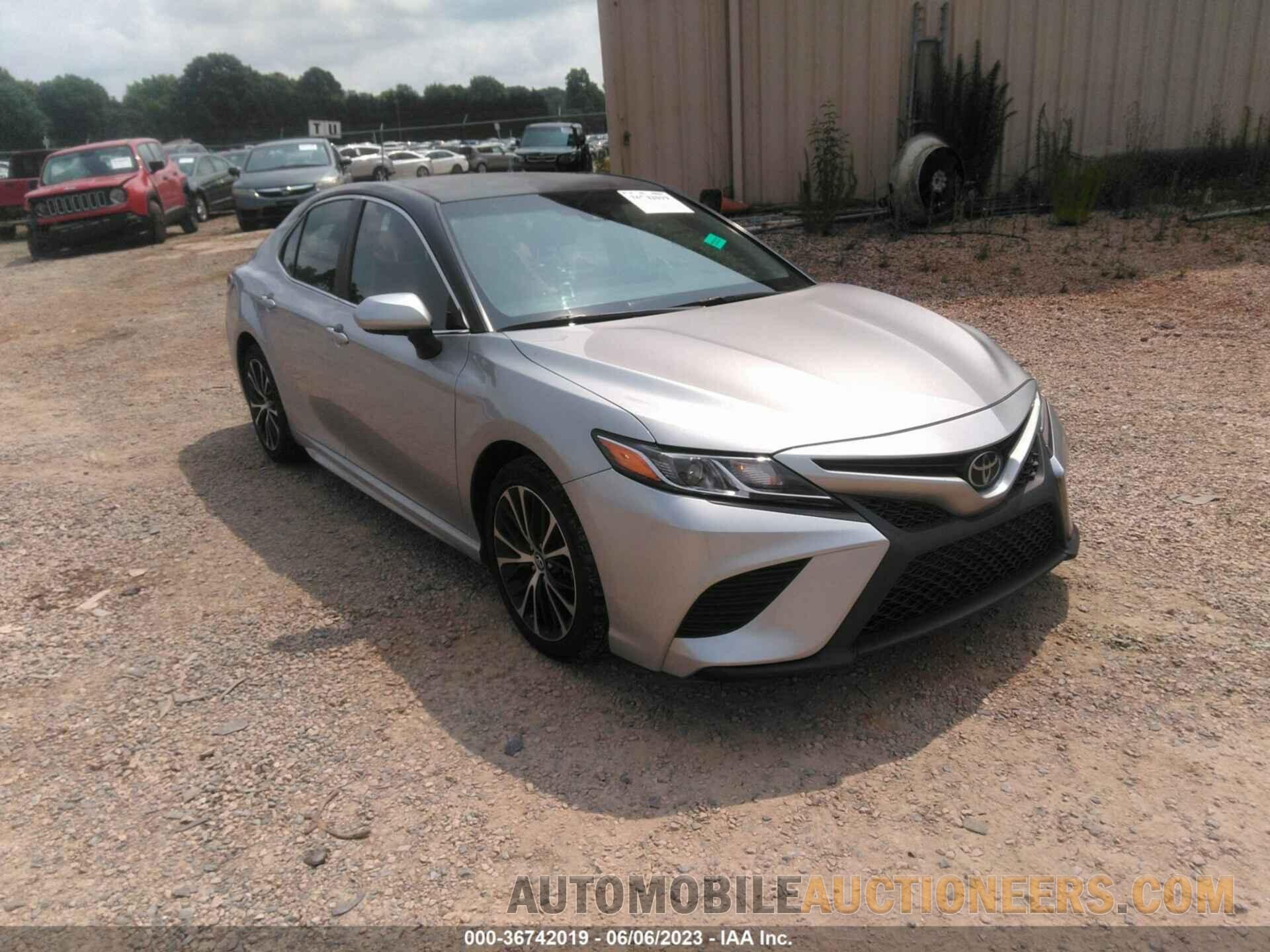 4T1B11HKXJU636500 TOYOTA CAMRY 2018