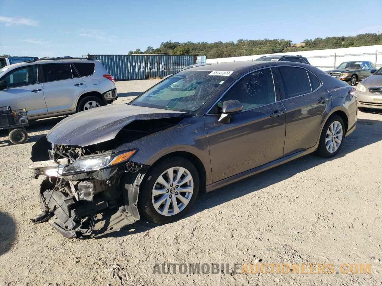 4T1B11HKXJU638554 TOYOTA CAMRY 2018