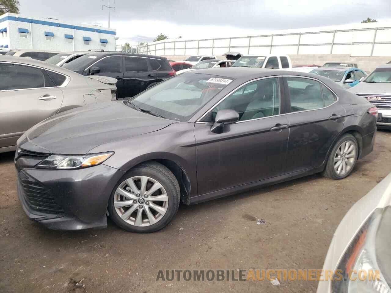 4T1B11HKXJU639798 TOYOTA CAMRY 2018