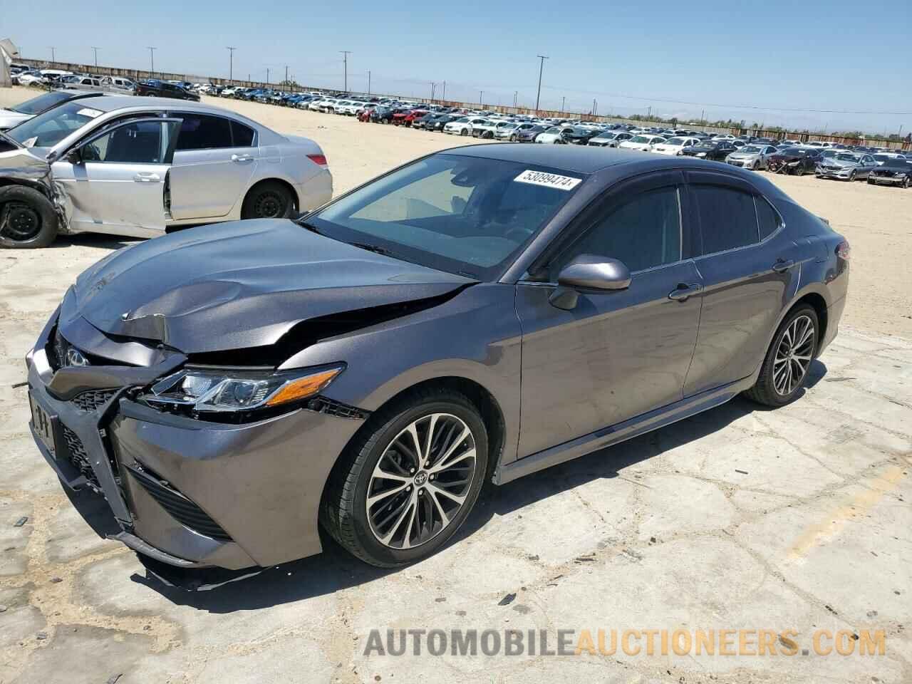 4T1B11HKXJU640014 TOYOTA CAMRY 2018