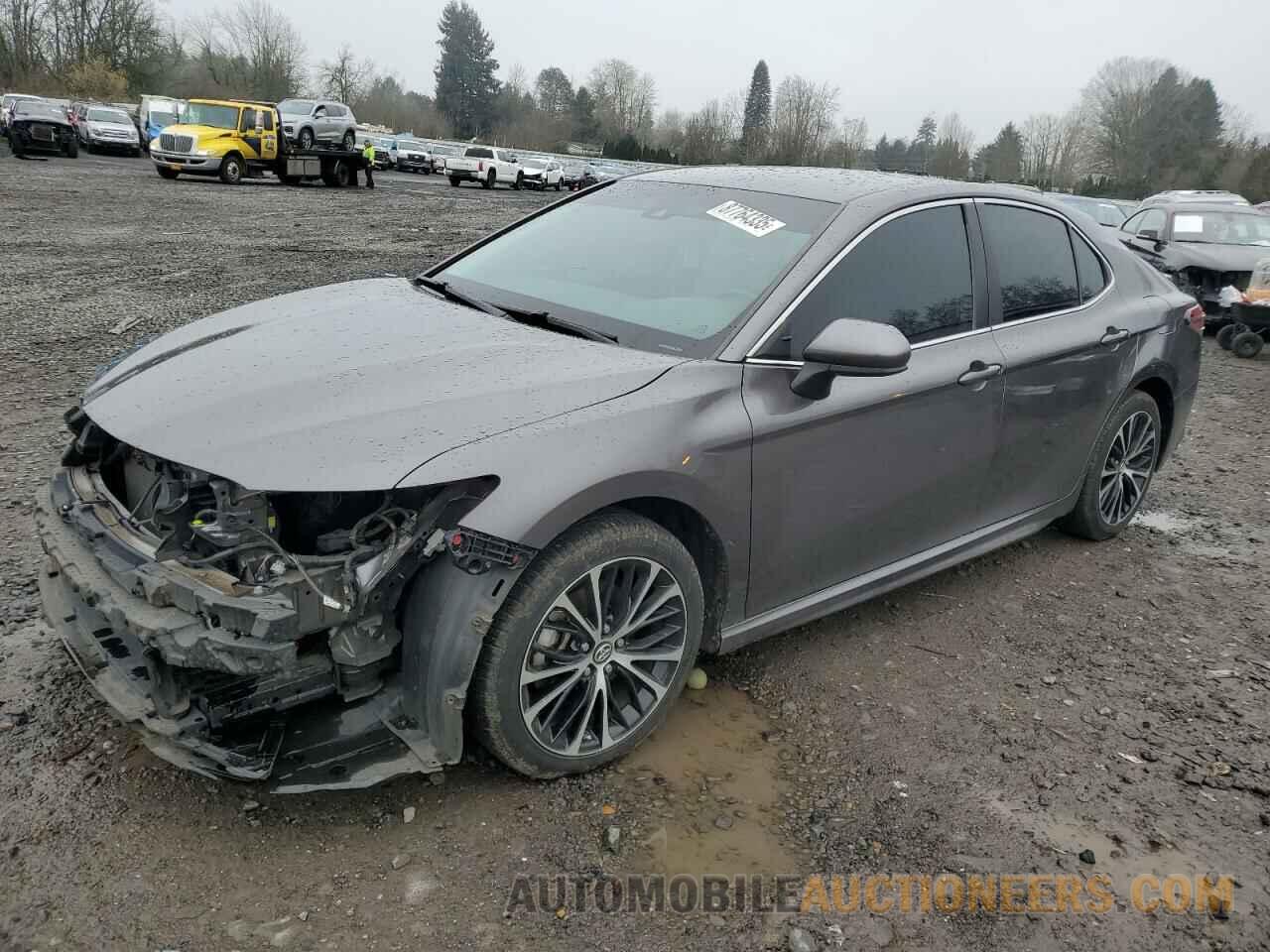 4T1B11HKXJU641521 TOYOTA CAMRY 2018