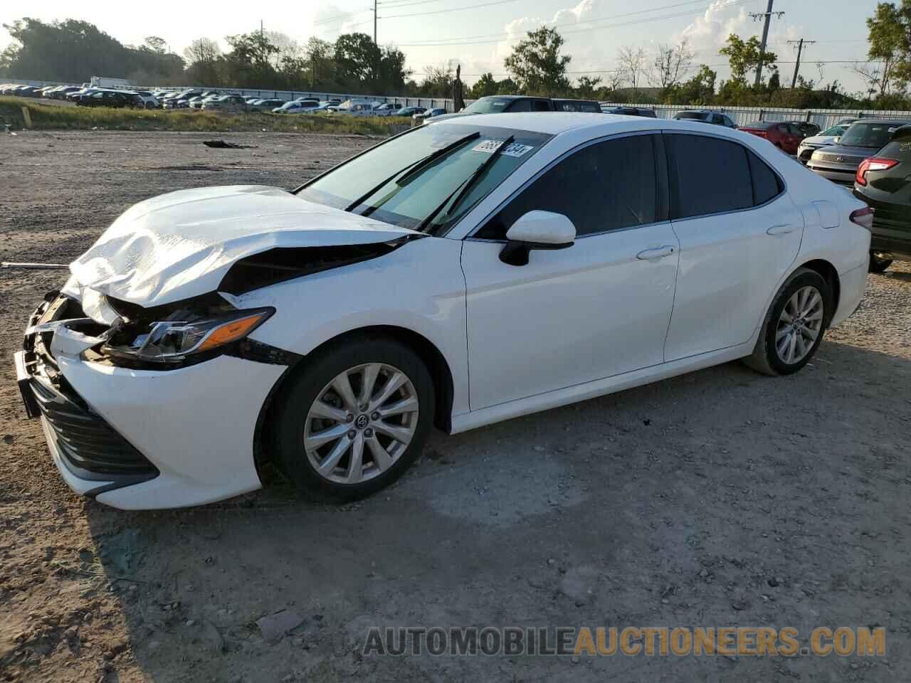 4T1B11HKXJU645441 TOYOTA CAMRY 2018