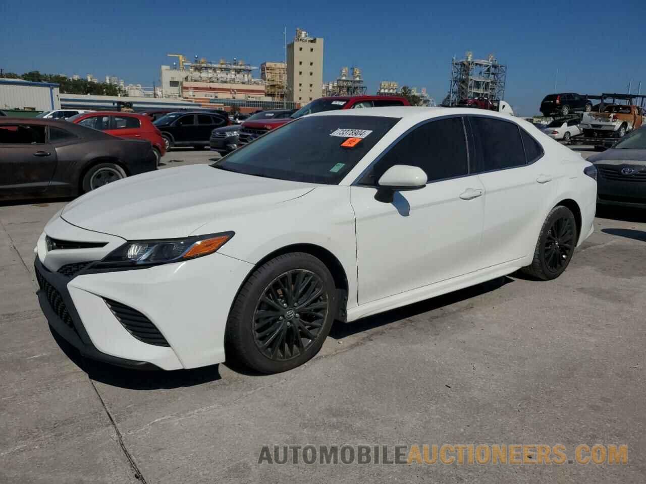 4T1B11HKXJU645794 TOYOTA CAMRY 2018