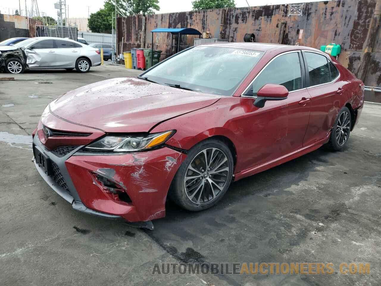 4T1B11HKXJU645875 TOYOTA CAMRY 2018