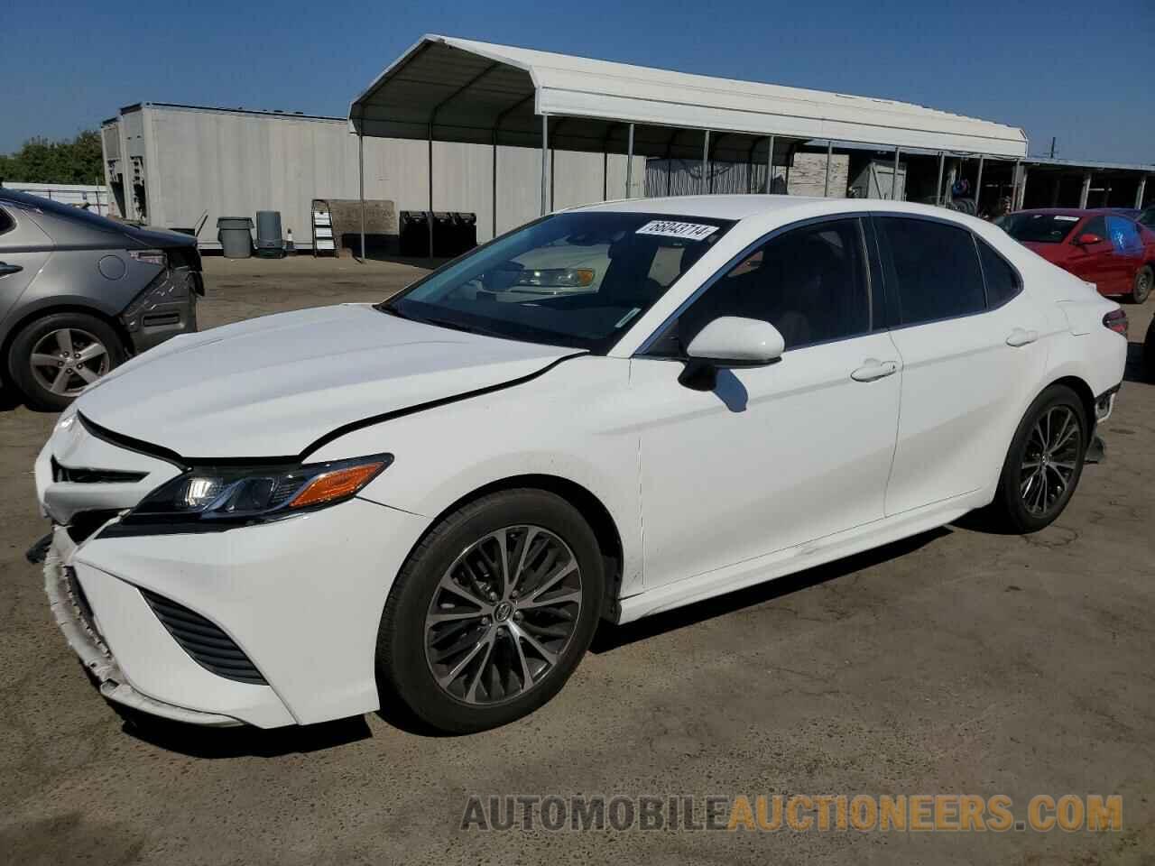 4T1B11HKXJU648064 TOYOTA CAMRY 2018