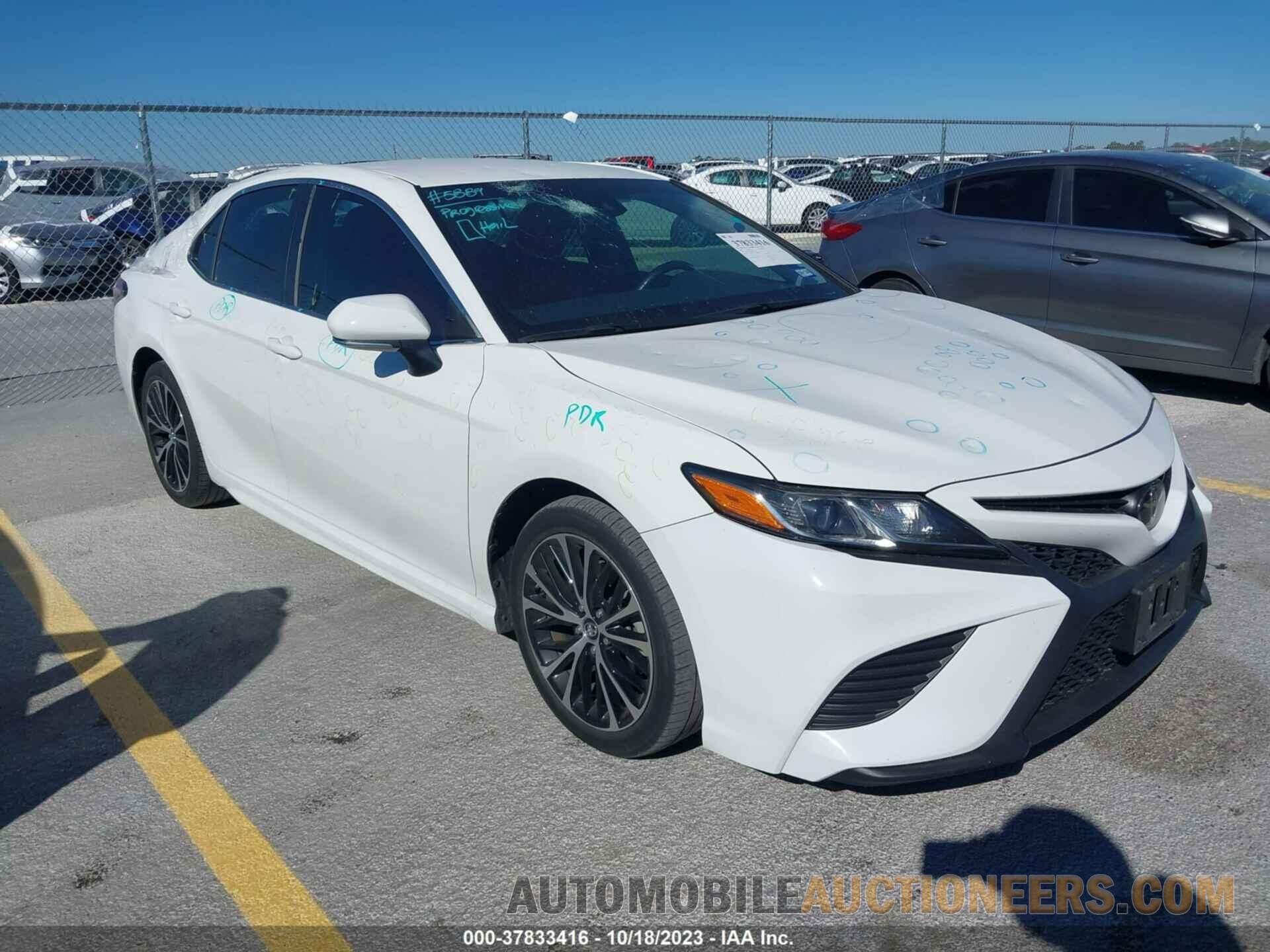 4T1B11HKXJU650297 TOYOTA CAMRY 2018