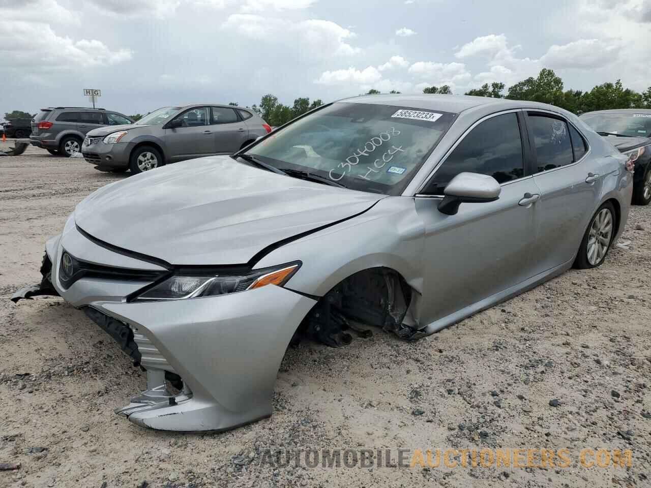 4T1B11HKXJU650364 TOYOTA CAMRY 2018