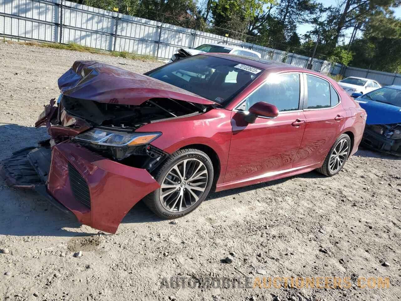 4T1B11HKXJU658271 TOYOTA CAMRY 2018