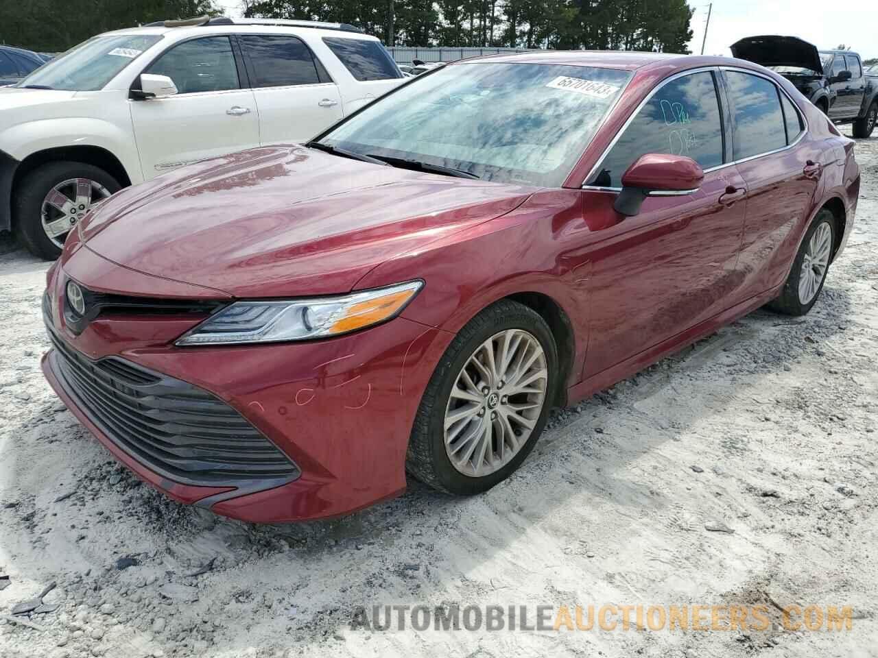 4T1B11HKXJU659713 TOYOTA CAMRY 2018