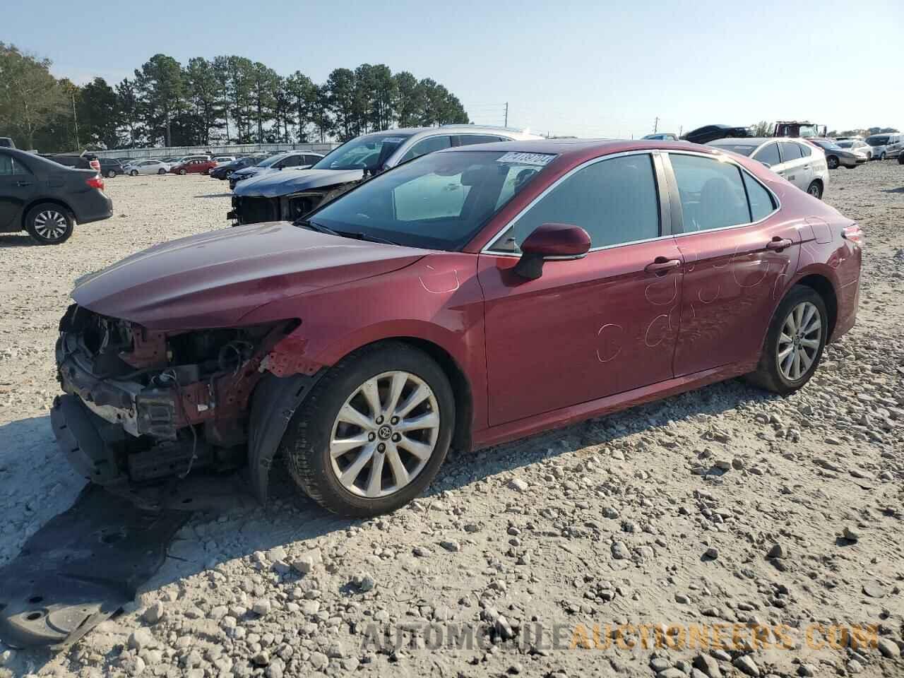 4T1B11HKXJU660053 TOYOTA CAMRY 2018